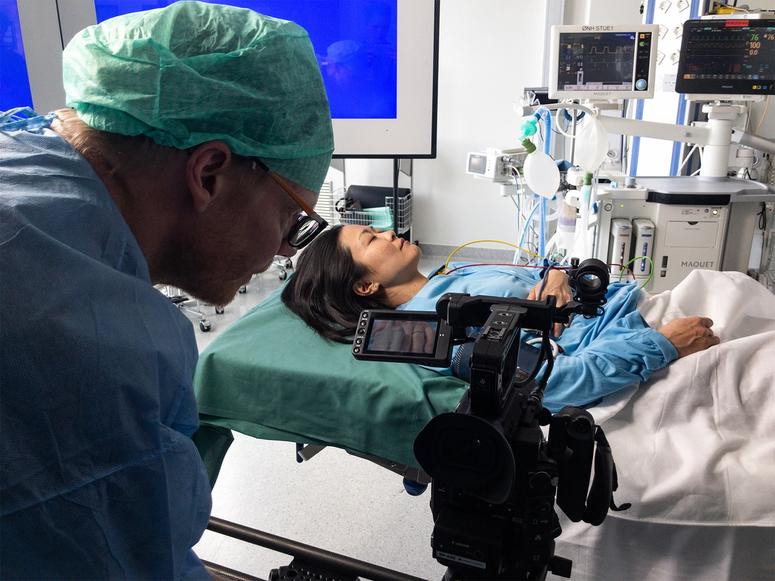 Electronic musician Yoko Sen in the hospital