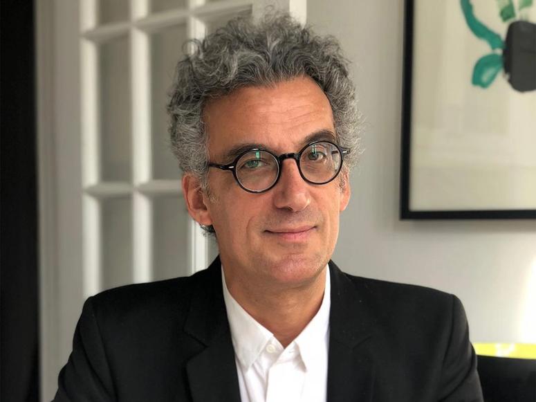 Journalist and novelist John Colapinto