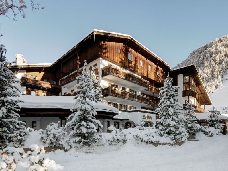 Courtesy Hotel La Perla/The Leading Hotels of the World