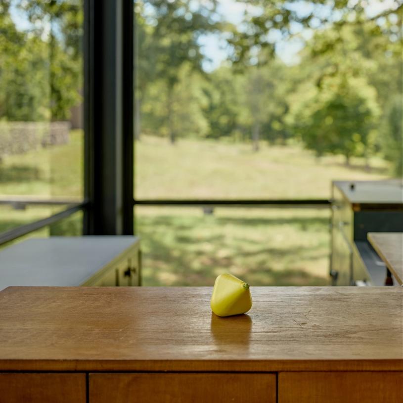 The “Tetra Yum” lemon sculpture. (Courtesy The Glass House)