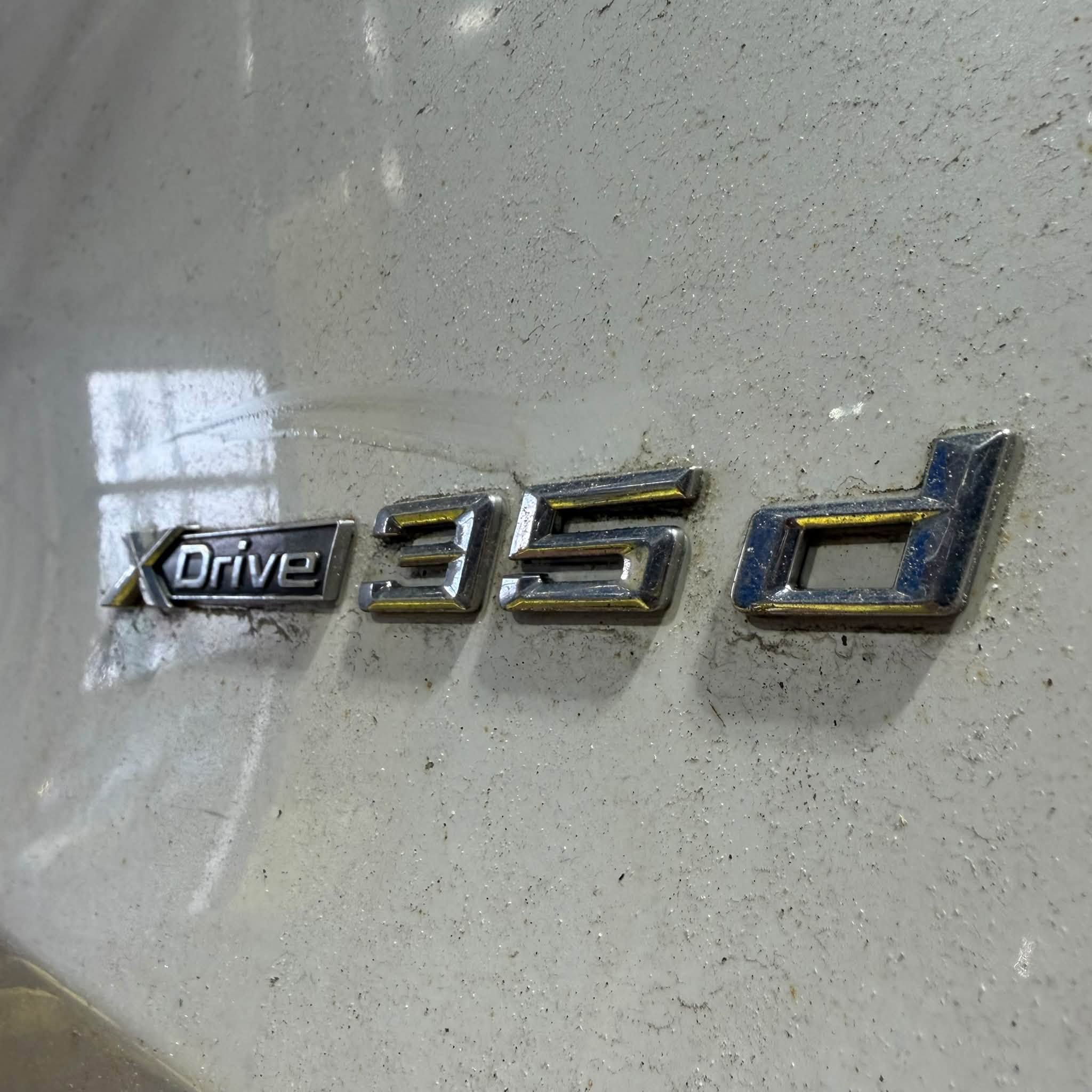 Logo xDrive 35d du X5
