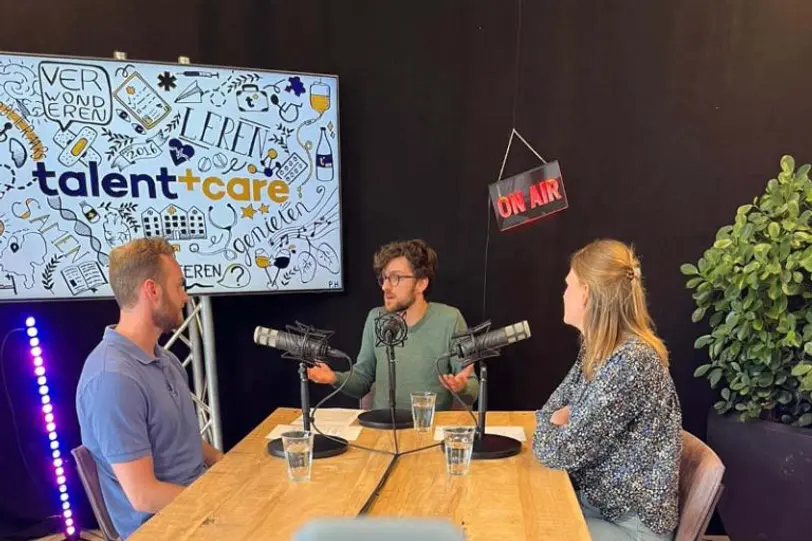 Tijdens deze podcast bespreken we de eerste heftige casus die je als ANIOS meemaakt.
