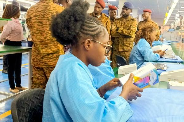 [ ... nous a rendu visite 👥 ]