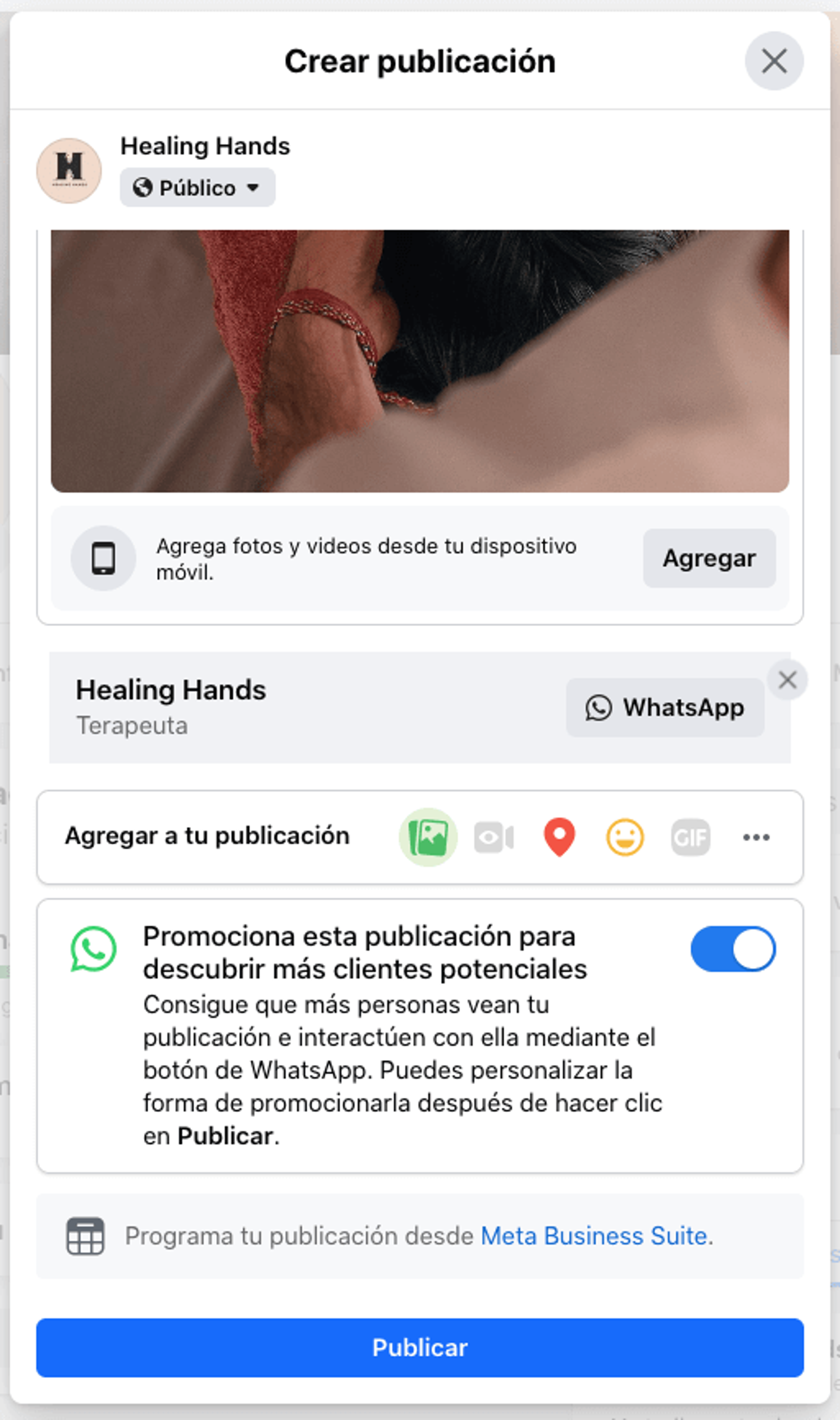 Pantalla para agregar link de WhatsApp en publicación de Facebook con opción de Facebook