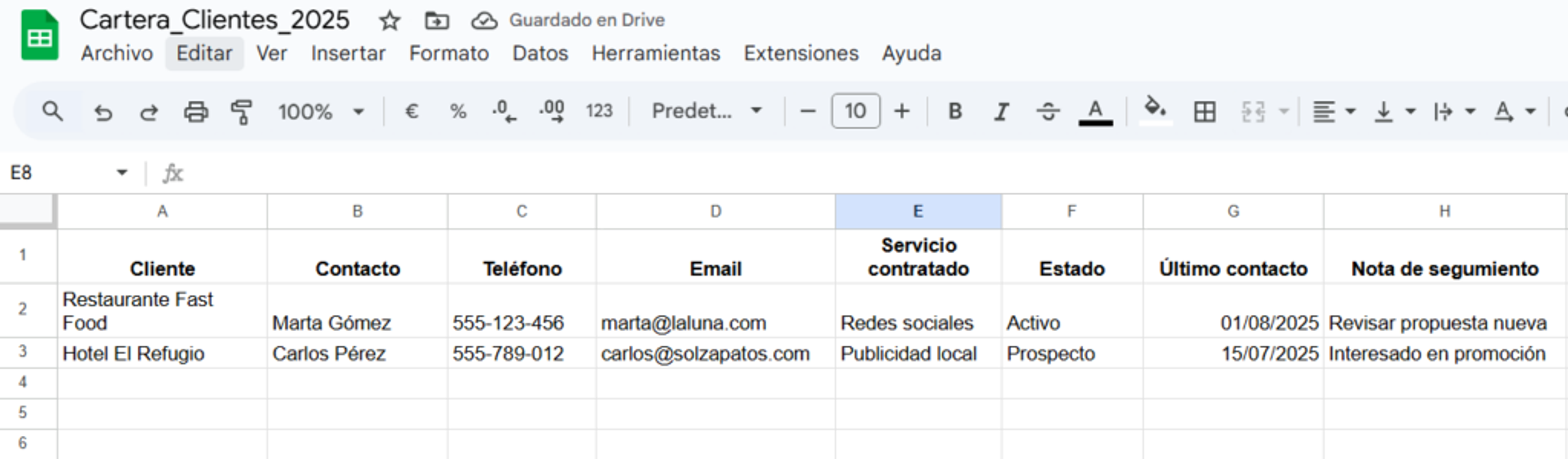 Hoja de Excel con datos de clientes