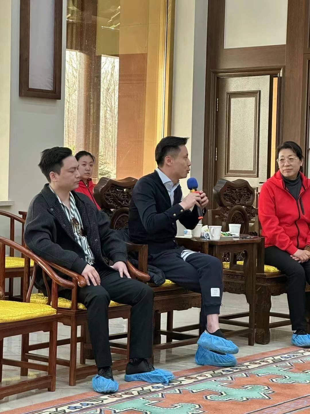 福商会会长、中凯金融CEO Rex Lin与福商会骨干成员共同参加了五台山正式对外开放前的参观交流活动