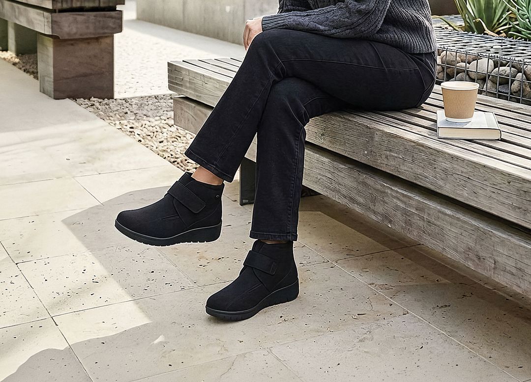 Shoes That Go the Distance – Travel Footwear Explained