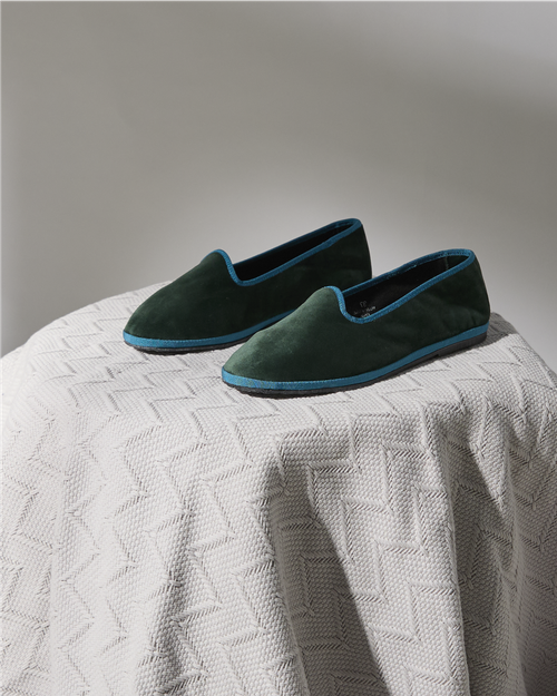 Slides & Loafers - Online at Peter Sheppard Footwear