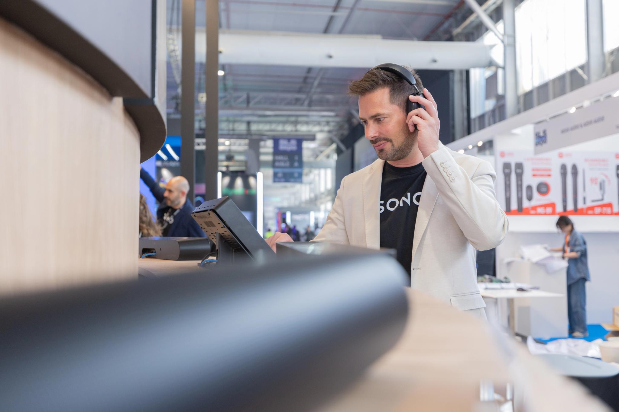 SONOS, SLS