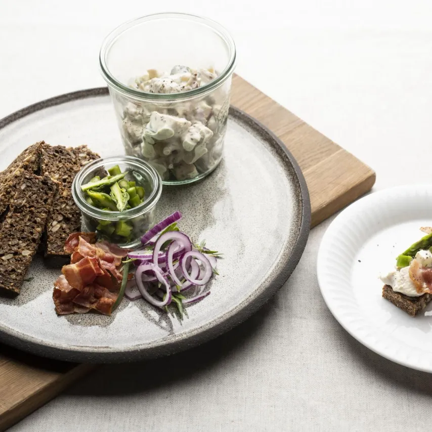 Hønsesalat med hvide bønner og bacon