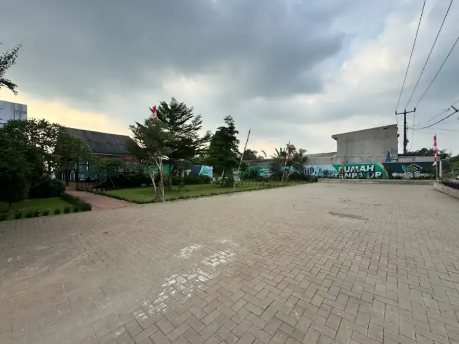 fasilitas parking area yang luas - garden house serpong