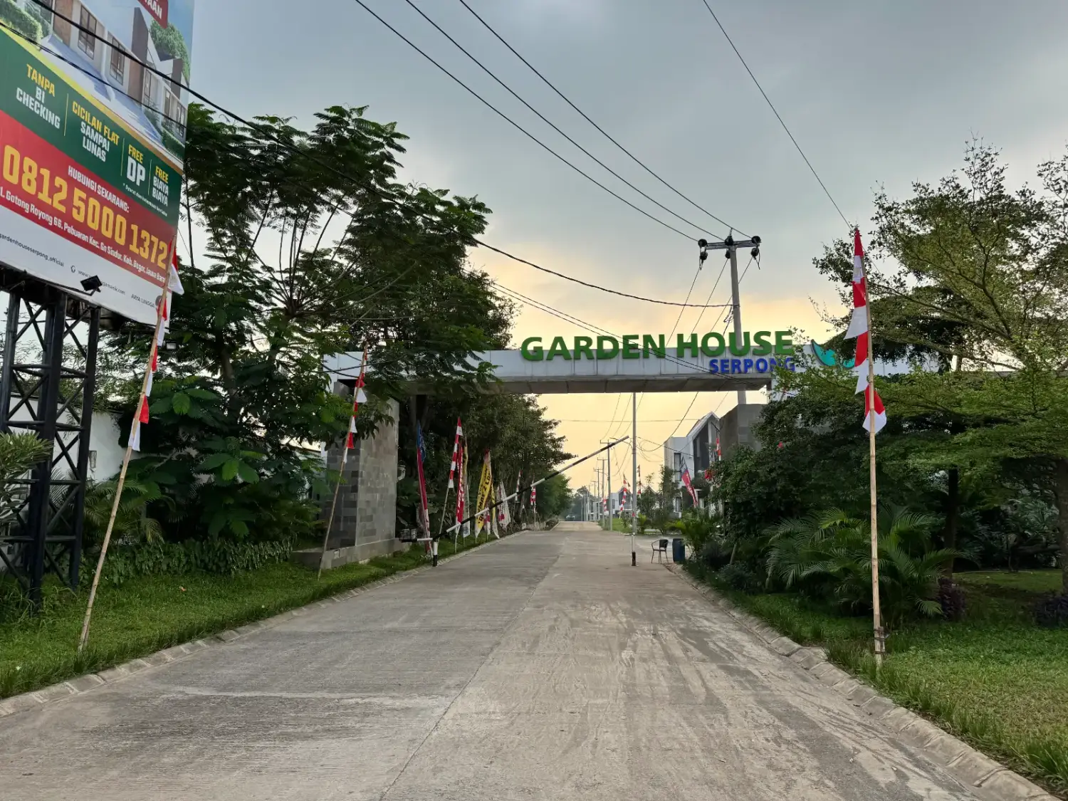 perumahan green garden house serpong - pintu masuk atau access menuju ke dalam