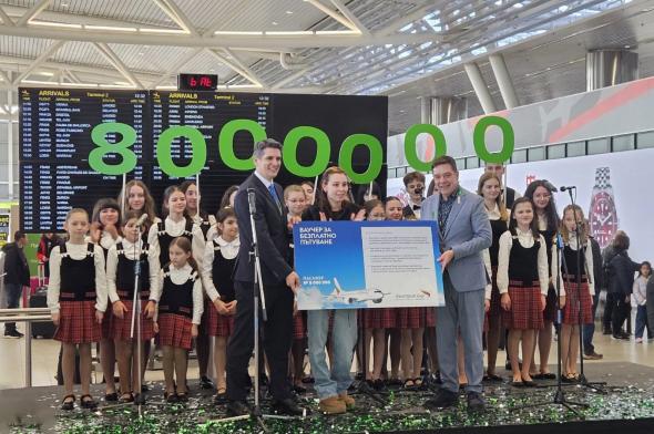 Летище София посрещна 8-милионния си пътник за 2025 година