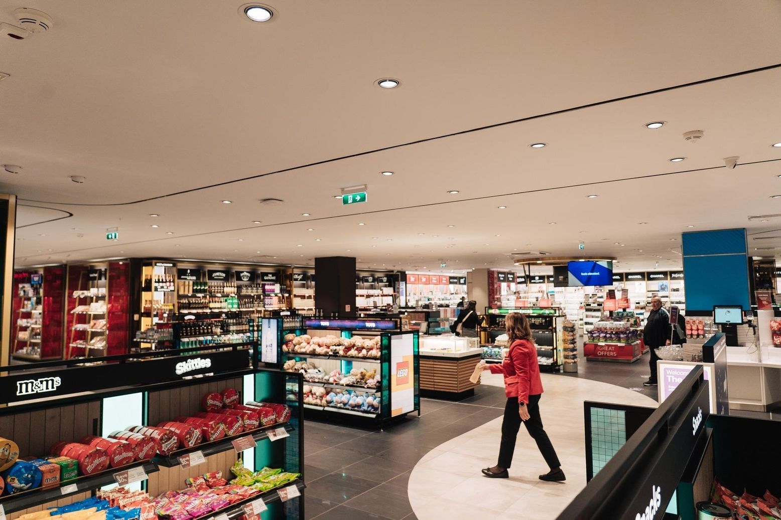 Sofia Airport Officially Opened Two New Retail Outlets at Terminal 1