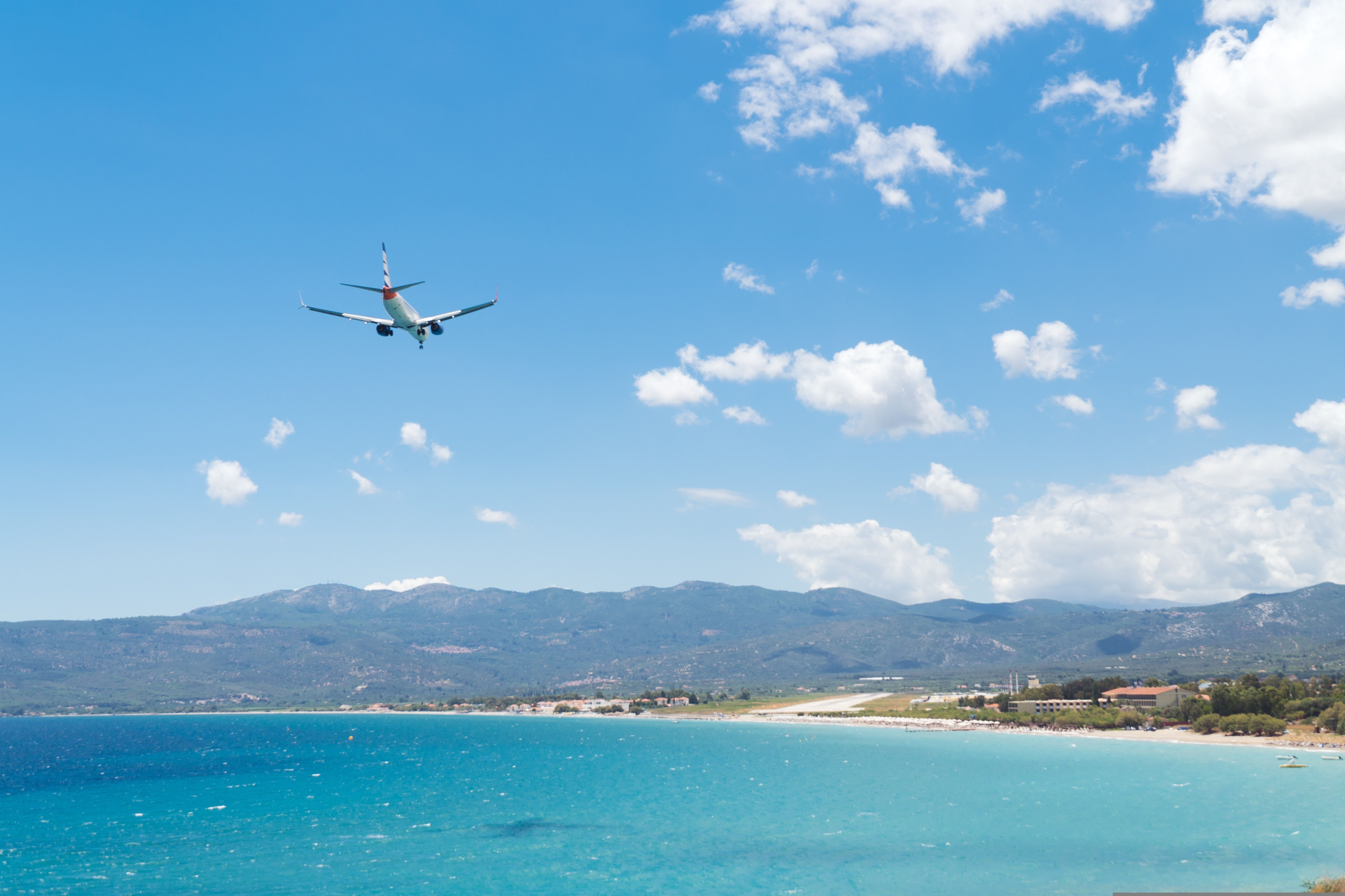 Travel Boom: Nearly 6000 Flights Operated from Sofia Airport in June