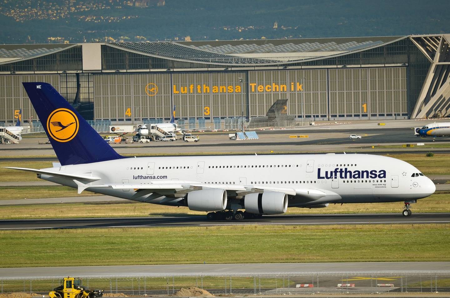 Sofia Airport Without Lufthansa Flights to and from Germany on Monday and Tuesday