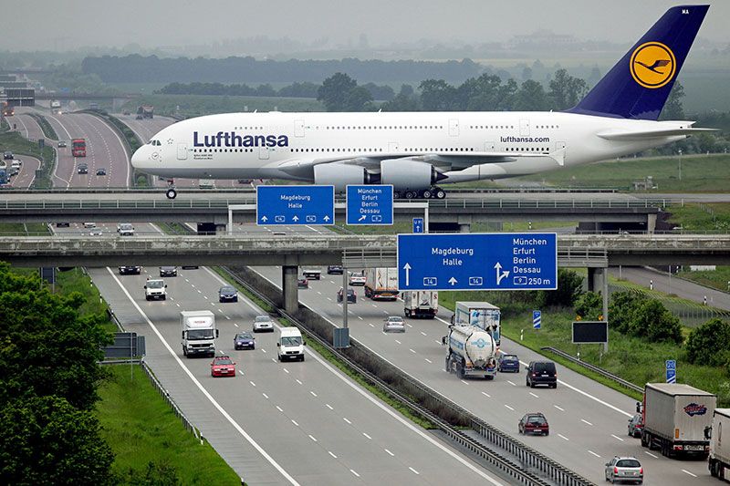 German Aviation Giant Considers Minority Stake in Portuguese Carrier