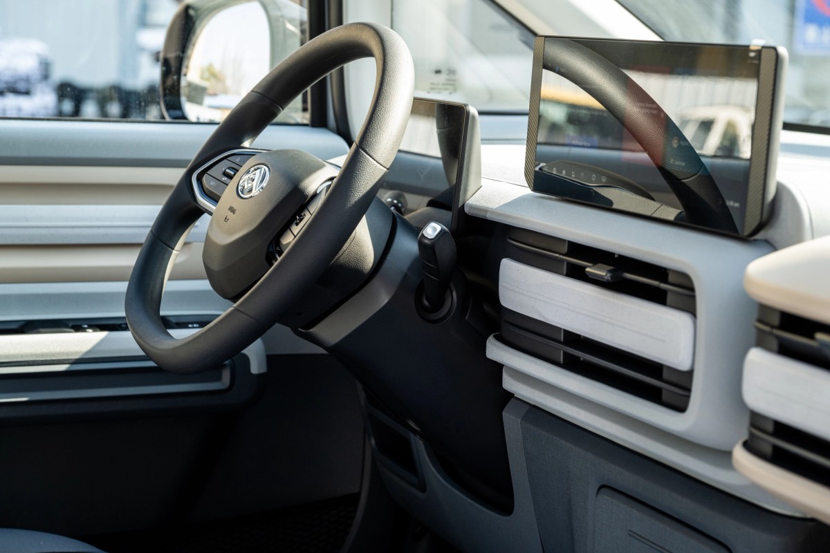 e-Deliver 5 interiör cockpit