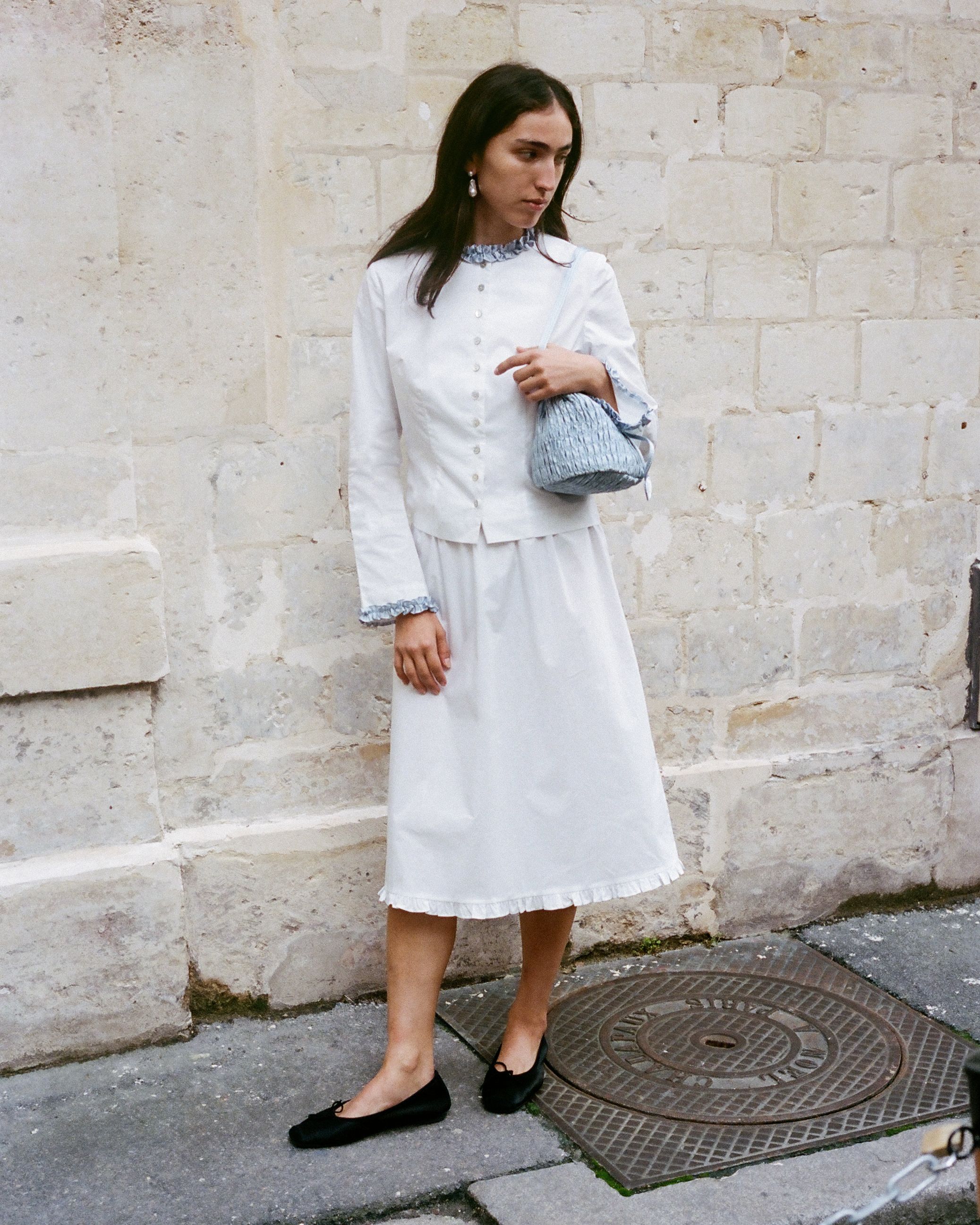 Missing alternative text