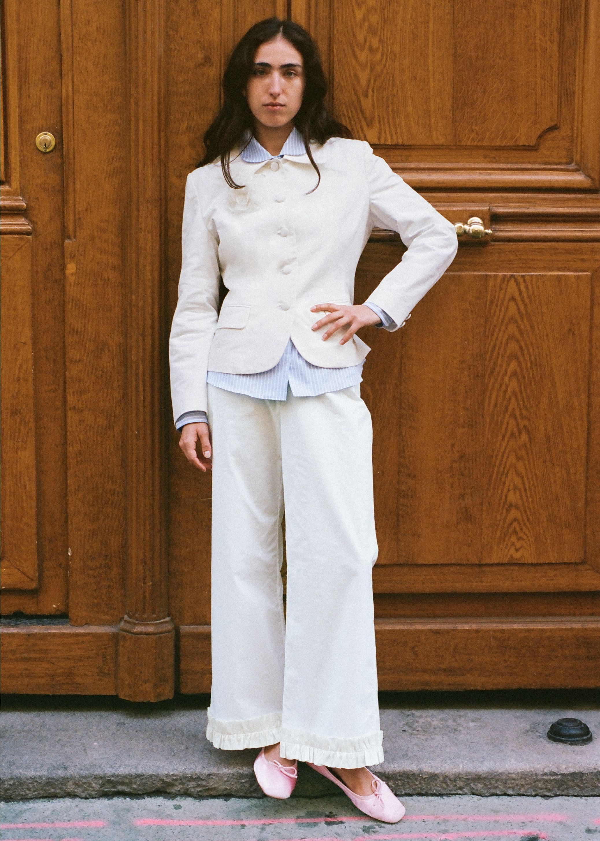 Missing alternative text