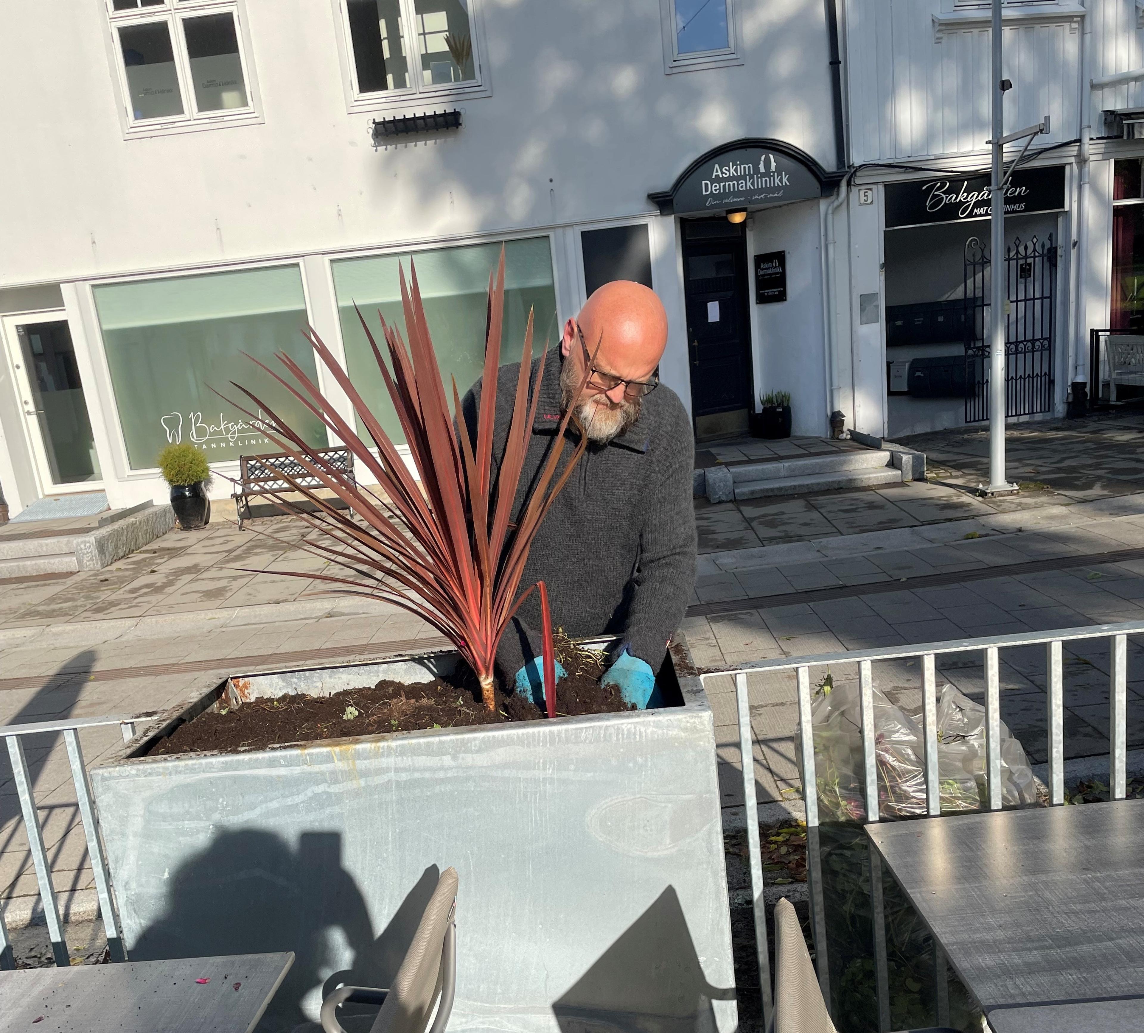 Mann som graver i blomsterkasserβββββο»Ώβο»Ώββββββο»Ώο»Ώβο»Ώβββββββββο»Ώββββββο»Ώββββββο»Ώβββββββο»Ώβο»Ώββββββο»Ώββββββο»Ώβββο»Ώββββο»Ώβββββββο»Ώο»Ώββββββο»Ώββββββββββο»Ώβββββββββββββββο»Ώβββββββββββο»Ώβββο»Ώβββο»Ώβββο»Ώββββο»Ώο»Ώββο»Ώο»Ώββο»Ώβββο»Ώο»Ώβββο»Ώββββββο»Ώβββββββο»Ώο»Ώβο»Ώβο»Ώβο»Ώβββο»Ώβββο»Ώβο»Ώβο»Ώβο»Ώβο»Ώβο»Ώβο»Ώβο»Ώββο»Ώο»Ώββββββο»Ώββο»Ώββββββββο»Ώββο»Ώββββο»Ώο»Ώβββββββββββββο»Ώββββο»Ώο»Ώββο»Ώβββο»Ώο»Ώβββββββββο»Ώο»Ώββο»Ώβββο»Ώβββββββο»Ώβο»Ώββββββο»Ώββο»Ώβββββββο»Ώββββββββο»Ώο»Ώββο»Ώββο»Ώβο»Ώβββββββββο»Ώο»Ώββββββββββο»Ώβββο»Ώβββββββο»Ώβββο»Ώβββο»Ώββββο»Ώββο»Ώβββο»Ώββββββββββββο»Ώββο»Ώβββο»Ώβββββββο»Ώββββο»Ώββο»Ώβββββββο»Ώβββο»Ώββββο»Ώββο»Ώβββββββο»Ώβββββββββββο»Ώβο»Ώβββββββββο»Ώβββο»Ώβββο»Ώβββο»Ώβββο»Ώβο»Ώβο»Ώβββο»Ώβββο»Ώβββββββο»Ώο»Ώββο»Ώββββο»Ώο»Ώβο»Ώβο»Ώβο»Ώβββο»Ώβο»Ώβο»Ώβββββββο»Ώβββββββο»Ώο»Ώβββββββο»Ώο»Ώβββββο»Ώβββββββο»Ώββββββββο»Ώο»Ώβββο»Ώβββββο»Ώβββββββο»Ώβο»Ώβββββββββο»Ώβο»Ώβββββββββο»Ώβββο»Ώβββο»Ώβο»Ώβο»Ώβββο»Ώβββο»Ώβββο»Ώβββο»Ώβββο»Ώβββο»Ώβββο»Ώβββββββο»Ώβββο»Ώβββββββο»Ώβββο»Ώβββββββο»Ώββββββββο»Ώβββββββο»Ώββο»Ώβββο»Ώο»Ώο»Ώβββββββββο»Ώβο»Ώβββββββββο»Ώββββο»Ώββο»Ώο»Ώββββββο»Ώβββο»Ώβββο»Ώβββββββο»Ώβο»Ώβββββββββο»Ώβββββββββββο»Ώββββββββο»Ώβββο»Ώο»Ώβββο»Ώββββββο»Ώβββββββο»Ώο»Ώβο»Ώβο»Ώβο»Ώβββββββο»Ώβο»Ώβββββο»Ώβο»Ώβο»Ώβο»Ώβο»Ώβο»Ώβο»Ώβο»Ώβββββββββββββο»Ώο»Ώββββββββββο»Ώβββο»Ώβββββββο»Ώβββο»Ώβββο»Ώββββο»Ώββο»Ώβββο»Ώββββββββββββο»Ώββο»Ώβββο»Ώβββββββο»Ώββββο»Ώββο»Ώβββββββο»Ώβββο»Ώββββο»Ώββο»Ώβββββββο»Ώβββββββββββο»Ώβο»Ώβββββββββο»Ώβββο»Ώβββο»Ώβββο»Ώβββββββο»Ώβββο»Ώβββο»Ώβββββββο»Ώο»Ώββο»Ώββββο»Ώο»Ώβο»Ώβο»Ώβο»Ώβββββββο»Ώβββββββο»Ώβββββββο»Ώο»Ώβββββββο»Ώο»Ώβββββο»Ώβββββββο»Ώββββββββο»Ώο»Ώβββο»Ώβββββο»Ώβββββββο»Ώβο»Ώβββββββββο»Ώβο»Ώβββββββββο»Ώβββο»Ώβββο»Ώβο»Ώβο»Ώβββο»Ώβββο»Ώβββο»Ώβββο»Ώβββο»Ώβββο»Ώβββο»Ώβββββββο»Ώβββο»Ώβββββββο»Ώβββο»Ώβββββββο»Ώββββββββο»Ώβββββββο»Ώββο»Ώβββββββο»Ώβββββββο»Ώβββο»Ώβο»Ώβο»Ώβββββββββο»Ώβο»Ώβββββββο»Ώβββββββο»Ώο»Ώββο»Ώβββο»Ώββββββββο»Ώββββββο»Ώβο»Ώβββββββββββββββββο»Ώο»Ώβ