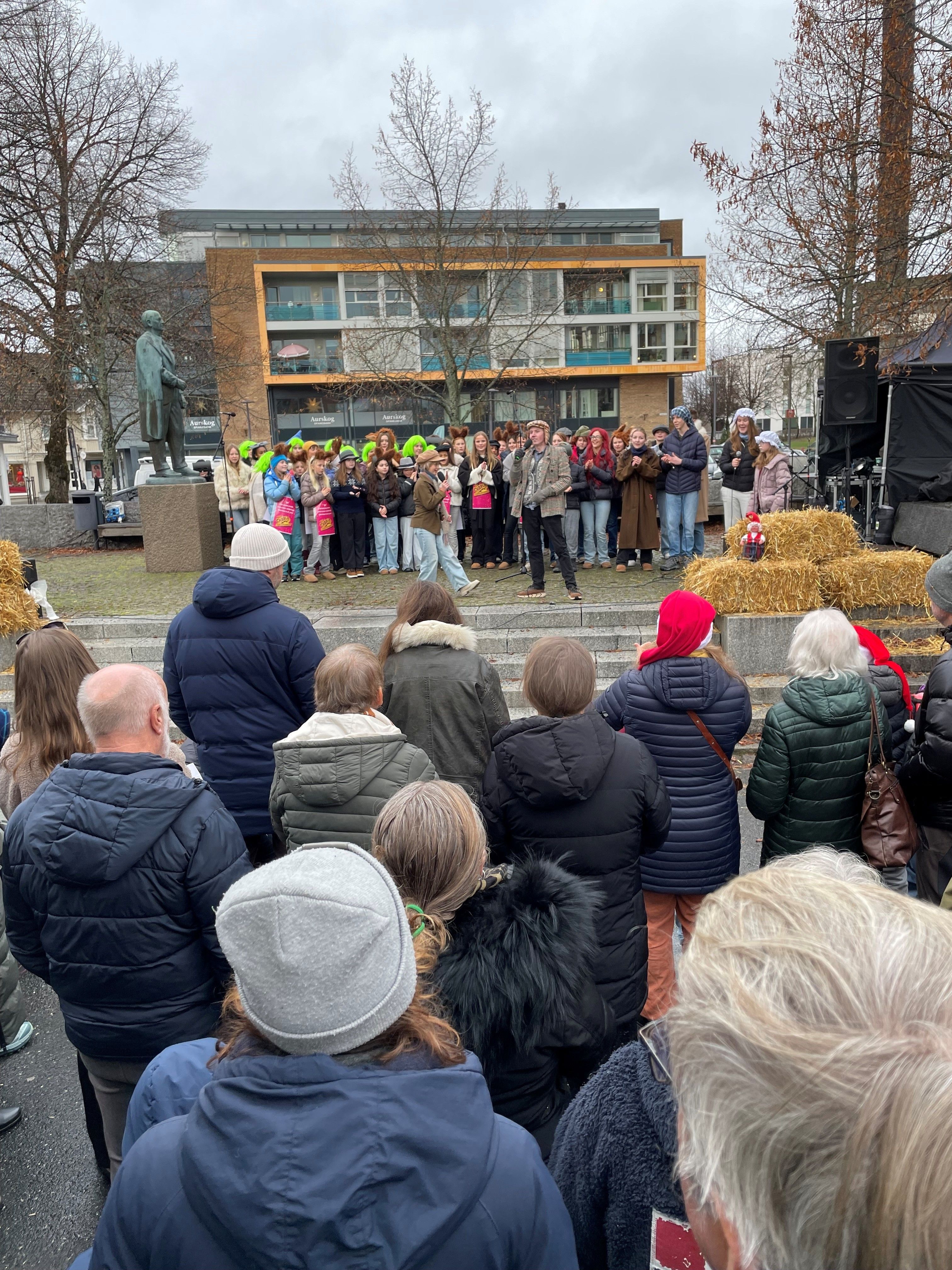 Mennesker på en scene​​​​‌﻿‍﻿​‍​‍‌‍﻿﻿‌﻿​‍‌‍‍‌‌‍‌﻿‌‍‍‌‌‍﻿‍​‍​‍​﻿‍‍​‍​‍‌﻿​﻿‌‍​‌‌‍﻿‍‌‍‍‌‌﻿‌​‌﻿‍‌​‍﻿‍‌‍‍‌‌‍﻿﻿​‍​‍​‍﻿​​‍​‍‌‍‍​‌﻿​‍‌‍‌‌‌‍‌‍​‍​‍​﻿‍‍​‍​‍‌‍‍​‌﻿‌​‌﻿‌​‌﻿​​​﻿‍‍​‍﻿﻿​‍﻿﻿‌‍﻿​‌‍﻿﻿‌‍​﻿‌‍​‌‌‍﻿​‌‍‍​‌‍﻿﻿‌﻿​﻿‌﻿‌​​﻿‍‍​﻿​﻿​﻿​﻿​﻿​﻿​﻿​﻿​‍﻿﻿‌‍‍‌‌‍﻿‍‌﻿‌​‌‍‌‌‌‍﻿‍‌﻿‌​​‍﻿﻿‌‍‌‌‌‍‌​‌‍‍‌‌﻿‌​​‍﻿﻿‌‍﻿‌‌‍﻿﻿‌‍‌​‌‍‌‌​﻿﻿‌‌﻿​​‌﻿​‍‌‍‌‌‌﻿​﻿‌‍‌‌‌‍﻿‍‌﻿‌​‌‍​‌‌﻿‌​‌‍‍‌‌‍﻿﻿‌‍﻿‍​﻿‍﻿‌‍‍‌‌‍‌​​﻿﻿‌​﻿‌​​﻿‍‌​﻿​﻿​﻿‌﻿‌‍‌‌‌‍‌​​﻿​‌​﻿‍‌​‍﻿‌‌‍​‌​﻿​‌​﻿‍​​﻿​‌​‍﻿‌​﻿‌​​﻿‌‌​﻿‌﻿‌‍‌‌​‍﻿‌‌‍​‌‌‍​﻿​﻿‌﻿‌‍​‌​‍﻿‌​﻿‌‌​﻿‌‍‌‍‌‍‌‍‌‌​﻿‌‌​﻿‍​​﻿‌​‌‍‌‍​﻿​‍‌‍‌‍​﻿‍‌​﻿​​​﻿‍﻿‌﻿‌​‌﻿‍‌‌﻿​​‌‍‌‌​﻿﻿‌‌﻿​​‌‍﻿﻿‌﻿​﻿‌﻿‌​​﻿‍﻿‌﻿​​‌‍​‌‌﻿‌​‌‍‍​​﻿﻿‌‌‍​‍‌‍﻿﻿‌‍‌​‌﻿‍‌​‍‌‌​﻿‌‌‌​​‍‌‌﻿﻿‌‍‍﻿‌‍‌‌‌﻿‍‌​‍‌‌​﻿​﻿‌​‌​​‍‌‌​﻿​﻿‌​‌​​‍‌‌​﻿​‍​﻿​‍​﻿​‍‌‍‌‌‌‍​‌‌‍​‍​﻿‍‌‌‍‌‌‌‍‌​​﻿‌‌‌‍‌‍‌‍‌‍​﻿‍‌‌‍​﻿​‍‌‌​﻿​‍​﻿​‍​‍‌‌​﻿‌‌‌​‌​​‍﻿‍‌‍​‌‌‍﻿​‌﻿‌​​﻿﻿﻿‌‍​‍‌‍​‌‌﻿​﻿‌‍‌‌‌‌‌‌‌﻿​‍‌‍﻿​​﻿﻿‌‌‍‍​‌﻿‌​‌﻿‌​‌﻿​​​‍‌‌​﻿​﻿‌​​‌​‍‌‌​﻿​‍‌​‌‍​‍‌‌​﻿​‍‌​‌‍‌‍﻿​‌‍﻿﻿‌‍​﻿‌‍​‌‌‍﻿​‌‍‍​‌‍﻿﻿‌﻿​﻿‌﻿‌​​‍‌‌​﻿​﻿‌​​‌​﻿​﻿​﻿​﻿​﻿​﻿​﻿​﻿​‍‌‍‌‍‍‌‌‍‌​​﻿﻿‌​﻿‌​​﻿‍‌​﻿​﻿​﻿‌﻿‌‍‌‌‌‍‌​​﻿​‌​﻿‍‌​‍﻿‌‌‍​‌​﻿​‌​﻿‍​​﻿​‌​‍﻿‌​﻿‌​​﻿‌‌​﻿‌﻿‌‍‌‌​‍﻿‌‌‍​‌‌‍​﻿​﻿‌﻿‌‍​‌​‍﻿‌​﻿‌‌​﻿‌‍‌‍‌‍‌‍‌‌​﻿‌‌​﻿‍​​﻿‌​‌‍‌‍​﻿​‍‌‍‌‍​﻿‍‌​﻿​​​‍‌‍‌﻿‌​‌﻿‍‌‌﻿​​‌‍‌‌​﻿﻿‌‌﻿​​‌‍﻿﻿‌﻿​﻿‌﻿‌​​‍‌‍‌﻿​​‌‍​‌‌﻿‌​‌‍‍​​﻿﻿‌‌‍​‍‌‍﻿﻿‌‍‌​‌﻿‍‌​‍‌‌​﻿‌‌‌​​‍‌‌﻿﻿‌‍‍﻿‌‍‌‌‌﻿‍‌​‍‌‌​﻿​﻿‌​‌​​‍‌‌​﻿​﻿‌​‌​​‍‌‌​﻿​‍​﻿​‍​﻿​‍‌‍‌‌‌‍​‌‌‍​‍​﻿‍‌‌‍‌‌‌‍‌​​﻿‌‌‌‍‌‍‌‍‌‍​﻿‍‌‌‍​﻿​‍‌‌​﻿​‍​﻿​‍​‍‌‌​﻿‌‌‌​‌​​‍﻿‍‌‍​‌‌‍﻿​‌﻿‌​​‍‌‍‌﻿​​‌‍‌‌‌﻿​‍‌﻿​﻿‌﻿​​‌‍‌‌‌‍​﻿‌﻿‌​‌‍‍‌‌﻿‌‍‌‍‌‌​﻿﻿‌‌﻿​​‌﻿‌‌‌‍​‍‌‍﻿​‌‍‍‌‌﻿​﻿‌‍‍​‌‍‌‌‌‍‌​​‍​‍‌﻿﻿‌