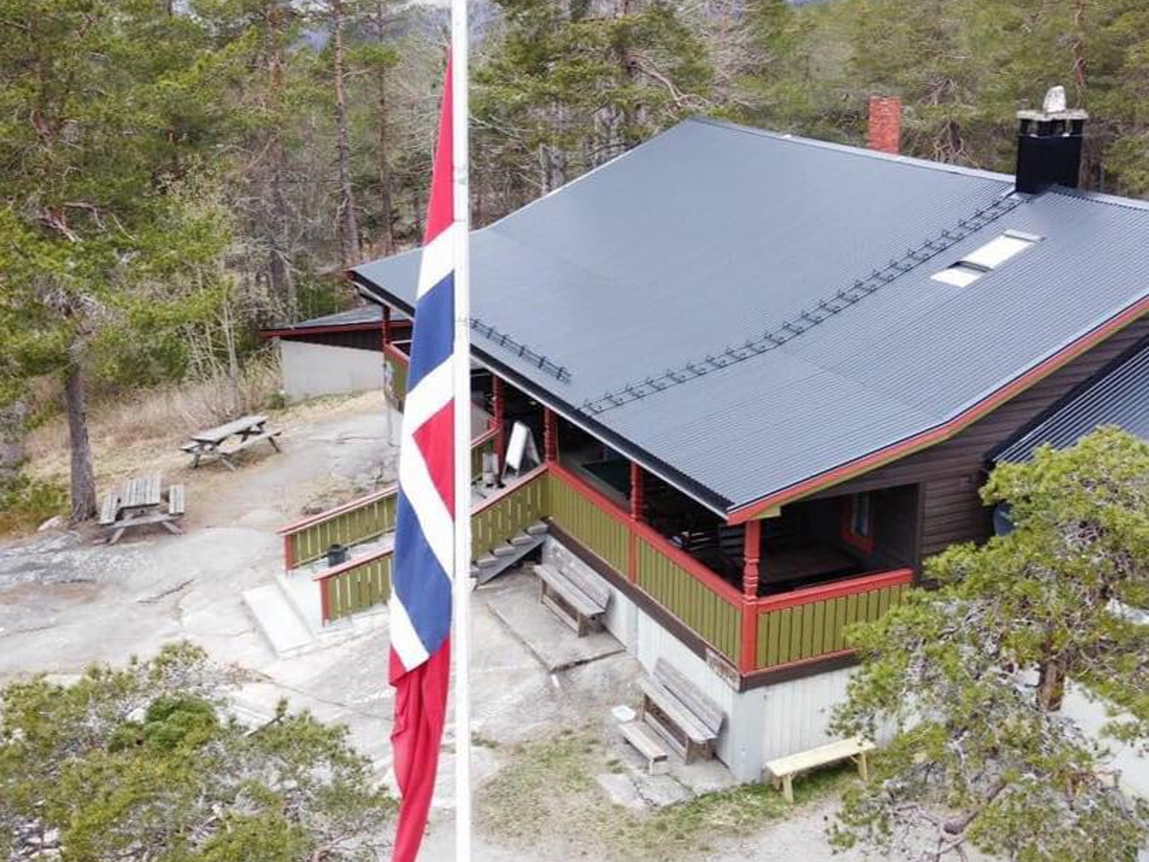 Hytte i skogen