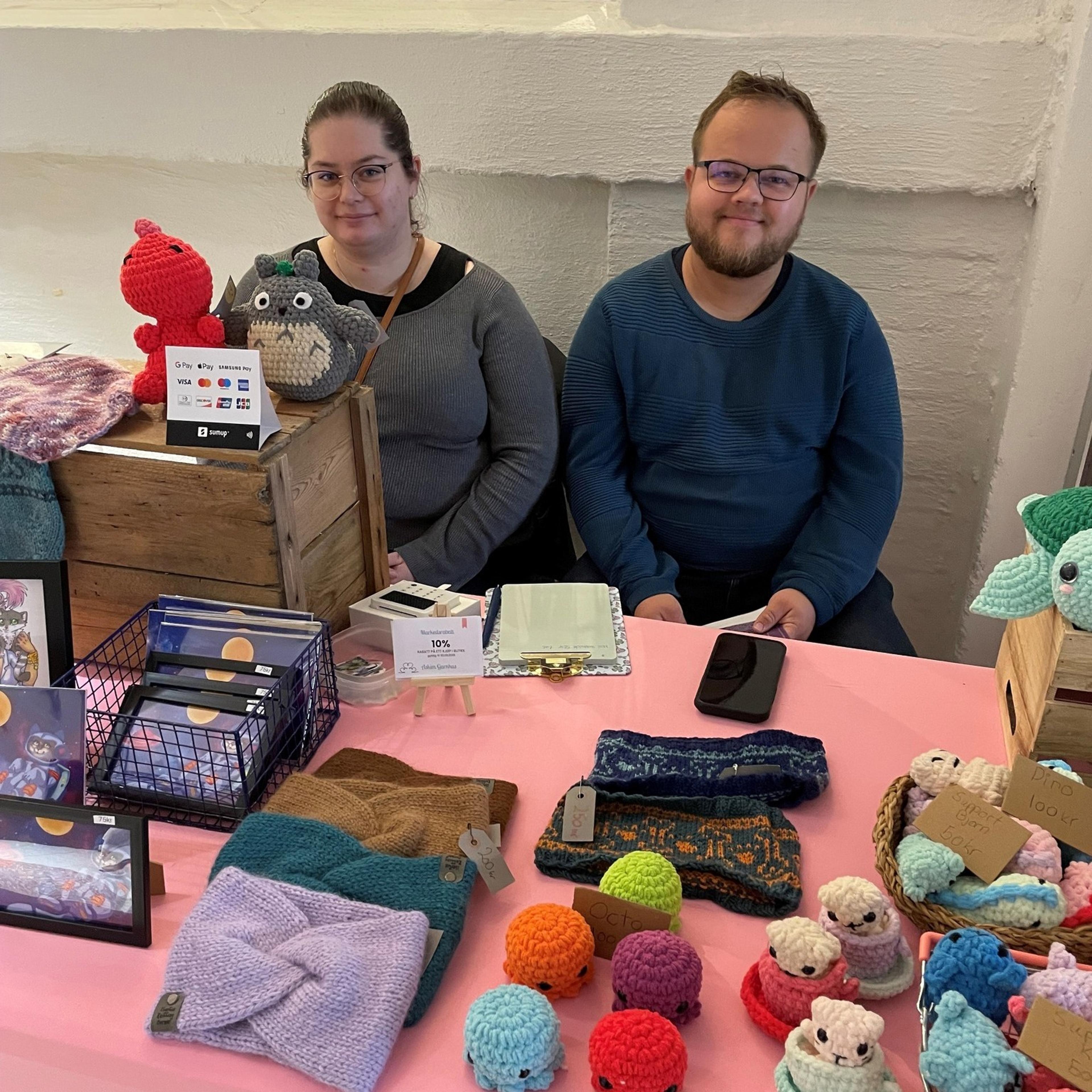 Dame og mann med strikketøy​​​​‌﻿‍﻿​‍​‍‌‍﻿﻿‌﻿​‍‌‍‍‌‌‍‌﻿‌‍‍‌‌‍﻿‍​‍​‍​﻿‍‍​‍​‍‌﻿​﻿‌‍​‌‌‍﻿‍‌‍‍‌‌﻿‌​‌﻿‍‌​‍﻿‍‌‍‍‌‌‍﻿﻿​‍​‍​‍﻿​​‍​‍‌‍‍​‌﻿​‍‌‍‌‌‌‍‌‍​‍​‍​﻿‍‍​‍​‍‌‍‍​‌﻿‌​‌﻿‌​‌﻿​​​﻿‍‍​‍﻿﻿​‍﻿﻿‌‍﻿​‌‍﻿﻿‌‍​﻿‌‍​‌‌‍﻿​‌‍‍​‌‍﻿﻿‌﻿​﻿‌﻿‌​​﻿‍‍​﻿​﻿​﻿​﻿​﻿​﻿​﻿​﻿​‍﻿﻿‌‍‍‌‌‍﻿‍‌﻿‌​‌‍‌‌‌‍﻿‍‌﻿‌​​‍﻿﻿‌‍‌‌‌‍‌​‌‍‍‌‌﻿‌​​‍﻿﻿‌‍﻿‌‌‍﻿﻿‌‍‌​‌‍‌‌​﻿﻿‌‌﻿​​‌﻿​‍‌‍‌‌‌﻿​﻿‌‍‌‌‌‍﻿‍‌﻿‌​‌‍​‌‌﻿‌​‌‍‍‌‌‍﻿﻿‌‍﻿‍​﻿‍﻿‌‍‍‌‌‍‌​​﻿﻿‌​﻿‌﻿​﻿‌‍‌‍‌‍‌‍​‌‌‍‌‍‌‍‌​​﻿​‍​﻿‌﻿​‍﻿‌​﻿‌‍‌‍​‌​﻿‍​​﻿​​​‍﻿‌​﻿‌​‌‍‌‍​﻿​﻿​﻿​﻿​‍﻿‌​﻿‍​‌‍‌‌​﻿​‌‌‍​‍​‍﻿‌‌‍​‍‌‍​﻿‌‍‌‍​﻿‌‍​﻿​‌​﻿​‍‌‍​‍​﻿‌‍​﻿‌‌‌‍‌‌‌‍​‌‌‍‌‍​﻿‍﻿‌﻿‌​‌﻿‍‌‌﻿​​‌‍‌‌​﻿﻿‌‌﻿​​‌‍﻿﻿‌﻿​﻿‌﻿‌​​﻿‍﻿‌﻿​​‌‍​‌‌﻿‌​‌‍‍​​﻿﻿‌‌‍​‍‌‍﻿﻿‌‍‌​‌﻿‍‌​‍‌‌​﻿‌‌‌​​‍‌‌﻿﻿‌‍‍﻿‌‍‌‌‌﻿‍‌​‍‌‌​﻿​﻿‌​‌​​‍‌‌​﻿​﻿‌​‌​​‍‌‌​﻿​‍​﻿​‍‌‍‌‌​﻿‍​​﻿​‌​﻿‌​​﻿​‍​﻿‌‍‌‍​‌​﻿​‌​﻿‌‍​﻿​﻿​﻿‍​​﻿‍​​‍‌‌​﻿​‍​﻿​‍​‍‌‌​﻿‌‌‌​‌​​‍﻿‍‌‍​‌‌‍﻿​‌﻿‌​​﻿﻿﻿‌‍​‍‌‍​‌‌﻿​﻿‌‍‌‌‌‌‌‌‌﻿​‍‌‍﻿​​﻿﻿‌‌‍‍​‌﻿‌​‌﻿‌​‌﻿​​​‍‌‌​﻿​﻿‌​​‌​‍‌‌​﻿​‍‌​‌‍​‍‌‌​﻿​‍‌​‌‍‌‍﻿​‌‍﻿﻿‌‍​﻿‌‍​‌‌‍﻿​‌‍‍​‌‍﻿﻿‌﻿​﻿‌﻿‌​​‍‌‌​﻿​﻿‌​​‌​﻿​﻿​﻿​﻿​﻿​﻿​﻿​﻿​‍‌‍‌‍‍‌‌‍‌​​﻿﻿‌​﻿‌﻿​﻿‌‍‌‍‌‍‌‍​‌‌‍‌‍‌‍‌​​﻿​‍​﻿‌﻿​‍﻿‌​﻿‌‍‌‍​‌​﻿‍​​﻿​​​‍﻿‌​﻿‌​‌‍‌‍​﻿​﻿​﻿​﻿​‍﻿‌​﻿‍​‌‍‌‌​﻿​‌‌‍​‍​‍﻿‌‌‍​‍‌‍​﻿‌‍‌‍​﻿‌‍​﻿​‌​﻿​‍‌‍​‍​﻿‌‍​﻿‌‌‌‍‌‌‌‍​‌‌‍‌‍​‍‌‍‌﻿‌​‌﻿‍‌‌﻿​​‌‍‌‌​﻿﻿‌‌﻿​​‌‍﻿﻿‌﻿​﻿‌﻿‌​​‍‌‍‌﻿​​‌‍​‌‌﻿‌​‌‍‍​​﻿﻿‌‌‍​‍‌‍﻿﻿‌‍‌​‌﻿‍‌​‍‌‌​﻿‌‌‌​​‍‌‌﻿﻿‌‍‍﻿‌‍‌‌‌﻿‍‌​‍‌‌​﻿​﻿‌​‌​​‍‌‌​﻿​﻿‌​‌​​‍‌‌​﻿​‍​﻿​‍‌‍‌‌​﻿‍​​﻿​‌​﻿‌​​﻿​‍​﻿‌‍‌‍​‌​﻿​‌​﻿‌‍​﻿​﻿​﻿‍​​﻿‍​​‍‌‌​﻿​‍​﻿​‍​‍‌‌​﻿‌‌‌​‌​​‍﻿‍‌‍​‌‌‍﻿​‌﻿‌​​‍‌‍‌﻿​​‌‍‌‌‌﻿​‍‌﻿​﻿‌﻿​​‌‍‌‌‌‍​﻿‌﻿‌​‌‍‍‌‌﻿‌‍‌‍‌‌​﻿﻿‌‌﻿​​‌﻿‌‌‌‍​‍‌‍﻿​‌‍‍‌‌﻿​﻿‌‍‍​‌‍‌‌‌‍‌​​‍​‍‌﻿﻿‌