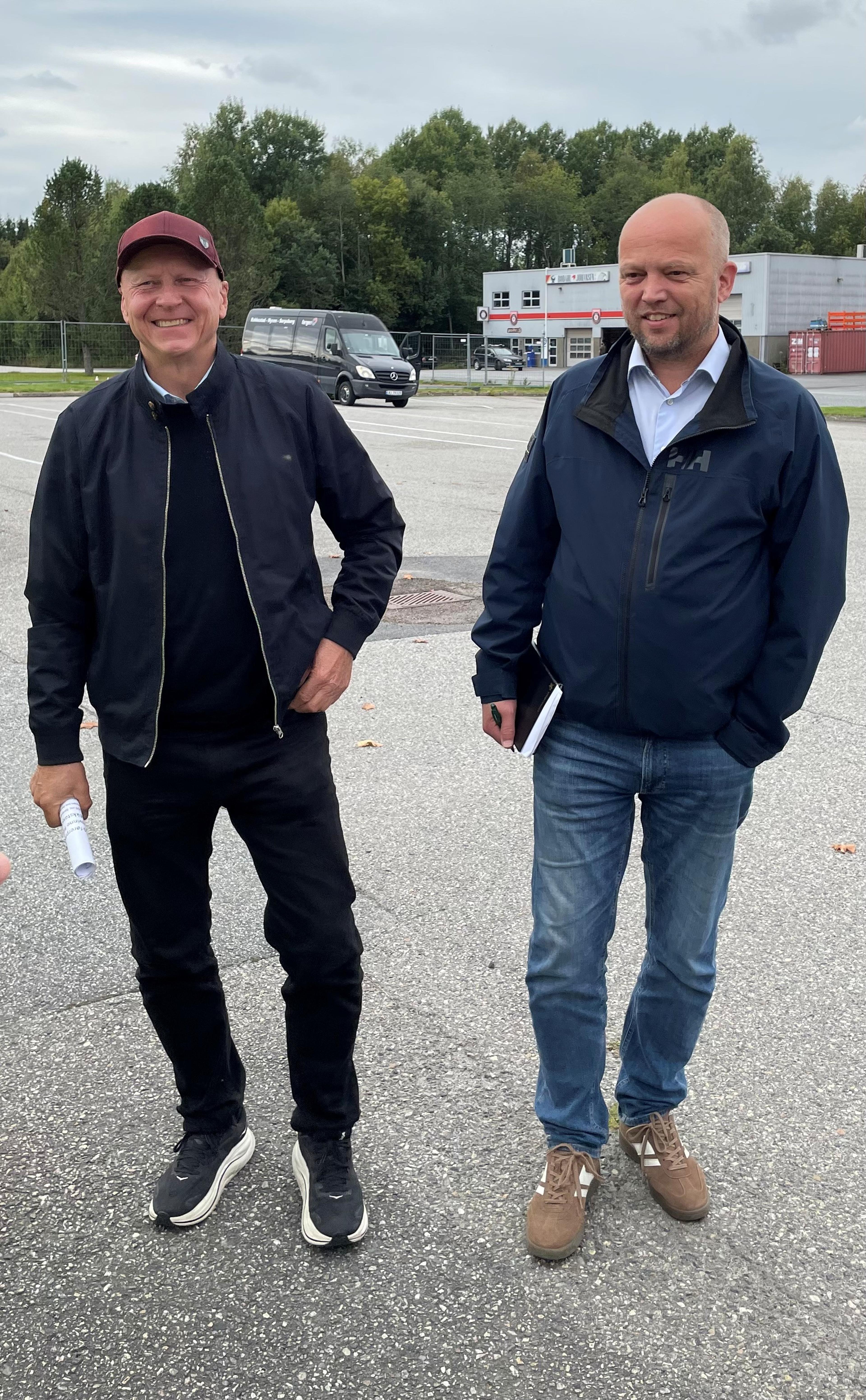 To menn på en asfalt bane​​​​‌﻿‍﻿​‍​‍‌‍﻿﻿‌﻿​‍‌‍‍‌‌‍‌﻿‌‍‍‌‌‍﻿‍​‍​‍​﻿‍‍​‍​‍‌﻿​﻿‌‍​‌‌‍﻿‍‌‍‍‌‌﻿‌​‌﻿‍‌​‍﻿‍‌‍‍‌‌‍﻿﻿​‍​‍​‍﻿​​‍​‍‌‍‍​‌﻿​‍‌‍‌‌‌‍‌‍​‍​‍​﻿‍‍​‍​‍‌‍‍​‌﻿‌​‌﻿‌​‌﻿​​​﻿‍‍​‍﻿﻿​‍﻿﻿‌‍﻿​‌‍﻿﻿‌‍​﻿‌‍​‌‌‍﻿​‌‍‍​‌‍﻿﻿‌﻿​﻿‌﻿‌​​﻿‍‍​﻿​﻿​﻿​﻿​﻿​﻿​﻿​﻿​‍﻿﻿‌‍‍‌‌‍﻿‍‌﻿‌​‌‍‌‌‌‍﻿‍‌﻿‌​​‍﻿﻿‌‍‌‌‌‍‌​‌‍‍‌‌﻿‌​​‍﻿﻿‌‍﻿‌‌‍﻿﻿‌‍‌​‌‍‌‌​﻿﻿‌‌﻿​​‌﻿​‍‌‍‌‌‌﻿​﻿‌‍‌‌‌‍﻿‍‌﻿‌​‌‍​‌‌﻿‌​‌‍‍‌‌‍﻿﻿‌‍﻿‍​﻿‍﻿‌‍‍‌‌‍‌​​﻿﻿‌​﻿​‍‌‍​﻿​﻿‌‌​﻿‌​​﻿‌‌​﻿​‍‌‍​‍‌‍‌​​‍﻿‌‌‍​﻿‌‍‌‌​﻿‍​‌‍​‌​‍﻿‌​﻿‌​‌‍​‌​﻿‌‍​﻿​﻿​‍﻿‌​﻿‍​‌‍​‌​﻿‌﻿​﻿‌‌​‍﻿‌‌‍​‍‌‍‌​​﻿​‌​﻿‌‍​﻿‍‌​﻿​﻿​﻿‌‍‌‍​‍‌‍‌​​﻿‌‌​﻿‌‌​﻿‌﻿​﻿‍﻿‌﻿‌​‌﻿‍‌‌﻿​​‌‍‌‌​﻿﻿‌‌﻿​​‌‍﻿﻿‌﻿​﻿‌﻿‌​​﻿‍﻿‌﻿​​‌‍​‌‌﻿‌​‌‍‍​​﻿﻿‌‌‍​‍‌‍﻿﻿‌‍‌​‌﻿‍‌​‍‌‌​﻿‌‌‌​​‍‌‌﻿﻿‌‍‍﻿‌‍‌‌‌﻿‍‌​‍‌‌​﻿​﻿‌​‌​​‍‌‌​﻿​﻿‌​‌​​‍‌‌​﻿​‍​﻿​‍​﻿‍‌​﻿‌﻿‌‍‌‌‌‍​‍‌‍‌‍‌‍‌‍‌‍‌‍​﻿‌​​﻿​‌​﻿​﻿‌‍​﻿​﻿‌‌​‍‌‌​﻿​‍​﻿​‍​‍‌‌​﻿‌‌‌​‌​​‍﻿‍‌‍​‌‌‍﻿​‌﻿‌​​﻿﻿﻿‌‍​‍‌‍​‌‌﻿​﻿‌‍‌‌‌‌‌‌‌﻿​‍‌‍﻿​​﻿﻿‌‌‍‍​‌﻿‌​‌﻿‌​‌﻿​​​‍‌‌​﻿​﻿‌​​‌​‍‌‌​﻿​‍‌​‌‍​‍‌‌​﻿​‍‌​‌‍‌‍﻿​‌‍﻿﻿‌‍​﻿‌‍​‌‌‍﻿​‌‍‍​‌‍﻿﻿‌﻿​﻿‌﻿‌​​‍‌‌​﻿​﻿‌​​‌​﻿​﻿​﻿​﻿​﻿​﻿​﻿​﻿​‍‌‍‌‍‍‌‌‍‌​​﻿﻿‌​﻿​‍‌‍​﻿​﻿‌‌​﻿‌​​﻿‌‌​﻿​‍‌‍​‍‌‍‌​​‍﻿‌‌‍​﻿‌‍‌‌​﻿‍​‌‍​‌​‍﻿‌​﻿‌​‌‍​‌​﻿‌‍​﻿​﻿​‍﻿‌​﻿‍​‌‍​‌​﻿‌﻿​﻿‌‌​‍﻿‌‌‍​‍‌‍‌​​﻿​‌​﻿‌‍​﻿‍‌​﻿​﻿​﻿‌‍‌‍​‍‌‍‌​​﻿‌‌​﻿‌‌​﻿‌﻿​‍‌‍‌﻿‌​‌﻿‍‌‌﻿​​‌‍‌‌​﻿﻿‌‌﻿​​‌‍﻿﻿‌﻿​﻿‌﻿‌​​‍‌‍‌﻿​​‌‍​‌‌﻿‌​‌‍‍​​﻿﻿‌‌‍​‍‌‍﻿﻿‌‍‌​‌﻿‍‌​‍‌‌​﻿‌‌‌​​‍‌‌﻿﻿‌‍‍﻿‌‍‌‌‌﻿‍‌​‍‌‌​﻿​﻿‌​‌​​‍‌‌​﻿​﻿‌​‌​​‍‌‌​﻿​‍​﻿​‍​﻿‍‌​﻿‌﻿‌‍‌‌‌‍​‍‌‍‌‍‌‍‌‍‌‍‌‍​﻿‌​​﻿​‌​﻿​﻿‌‍​﻿​﻿‌‌​‍‌‌​﻿​‍​﻿​‍​‍‌‌​﻿‌‌‌​‌​​‍﻿‍‌‍​‌‌‍﻿​‌﻿‌​​‍‌‍‌﻿​​‌‍‌‌‌﻿​‍‌﻿​﻿‌﻿​​‌‍‌‌‌‍​﻿‌﻿‌​‌‍‍‌‌﻿‌‍‌‍‌‌​﻿﻿‌‌﻿​​‌﻿‌‌‌‍​‍‌‍﻿​‌‍‍‌‌﻿​﻿‌‍‍​‌‍‌‌‌‍‌​​‍​‍‌﻿﻿‌
