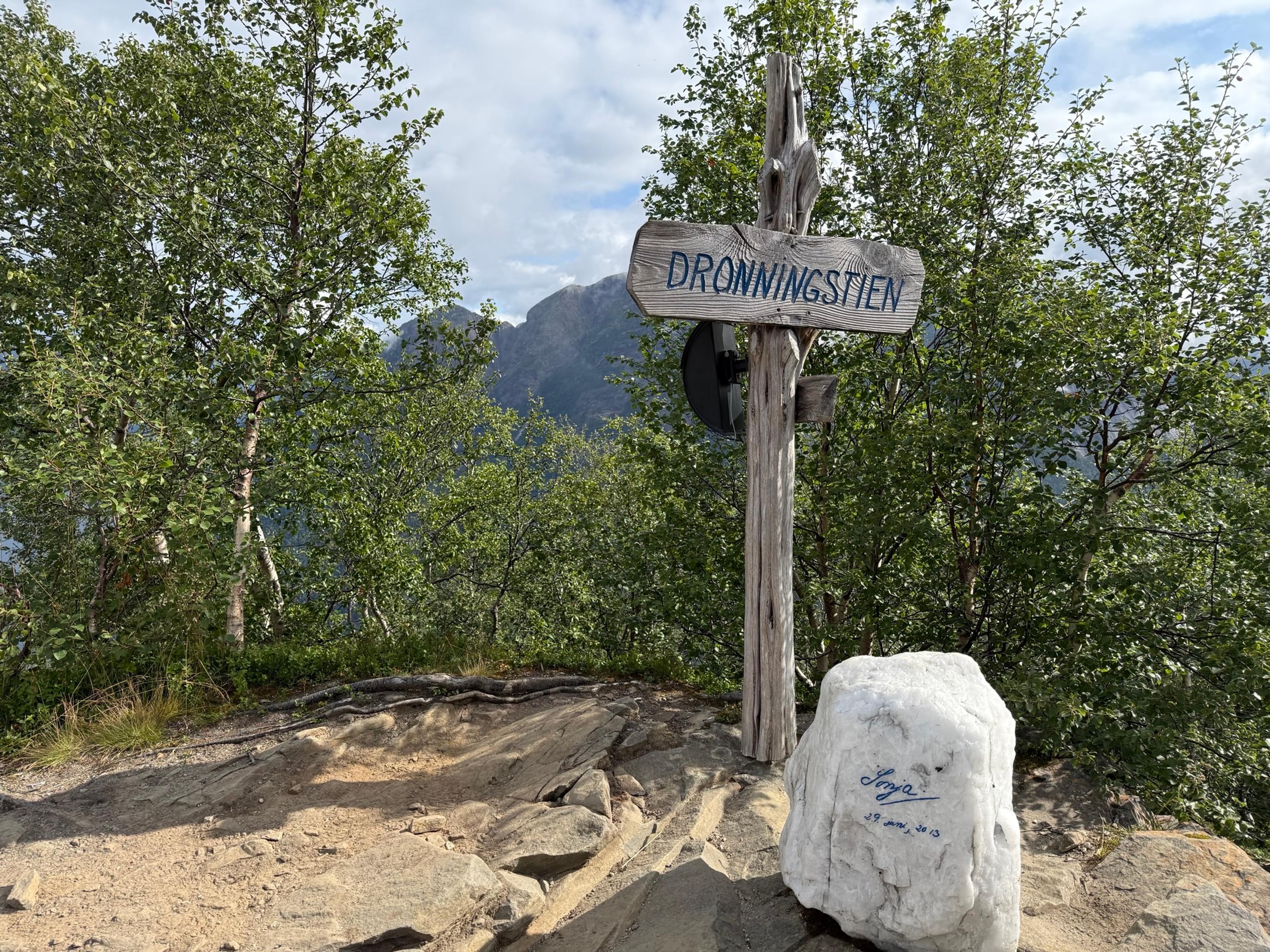 Skilt i fjellet