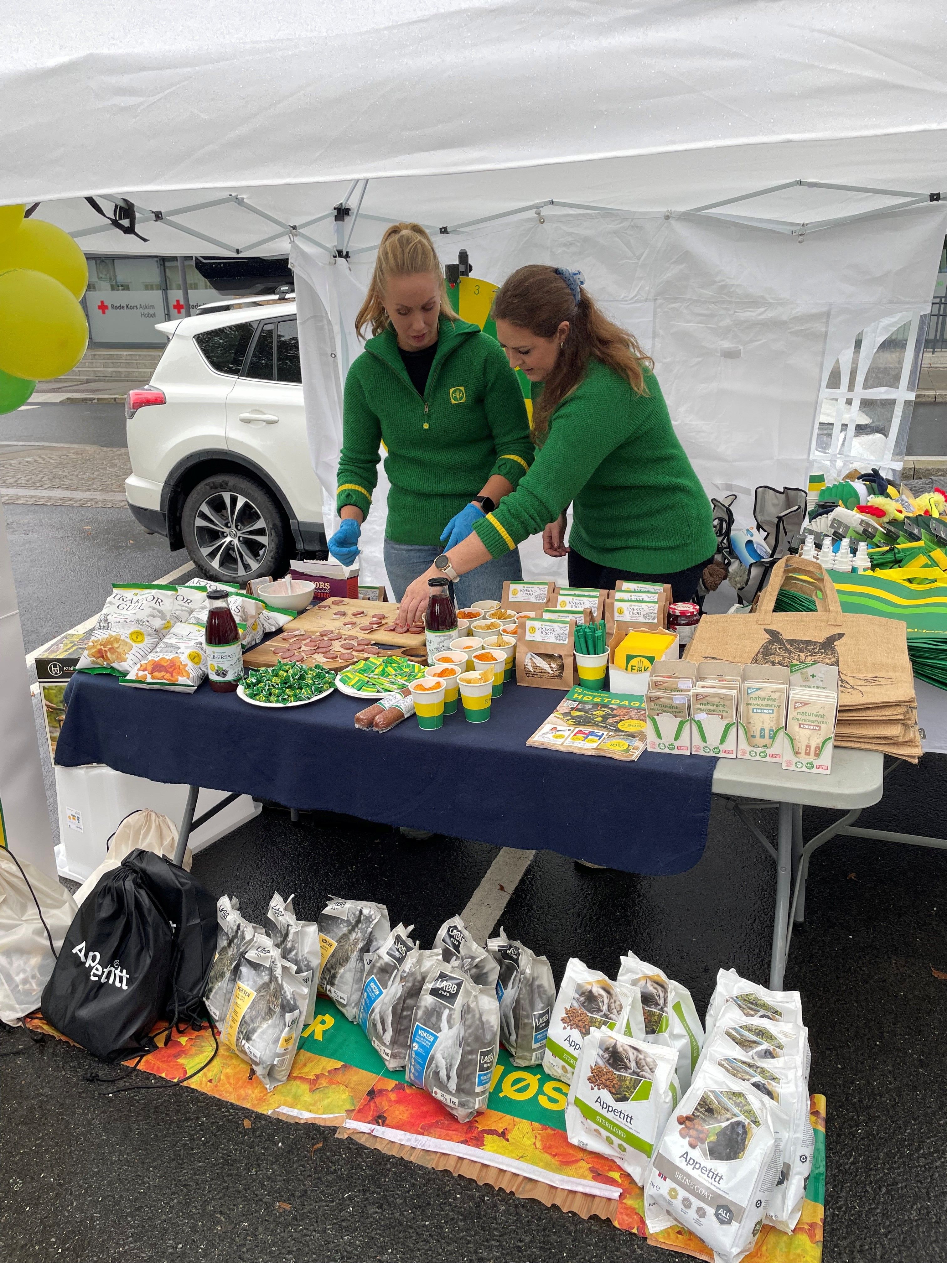 To damer fra Felleskjøpet på stand​​​​‌﻿‍﻿​‍​‍‌‍﻿﻿‌﻿​‍‌‍‍‌‌‍‌﻿‌‍‍‌‌‍﻿‍​‍​‍​﻿‍‍​‍​‍‌﻿​﻿‌‍​‌‌‍﻿‍‌‍‍‌‌﻿‌​‌﻿‍‌​‍﻿‍‌‍‍‌‌‍﻿﻿​‍​‍​‍﻿​​‍​‍‌‍‍​‌﻿​‍‌‍‌‌‌‍‌‍​‍​‍​﻿‍‍​‍​‍‌‍‍​‌﻿‌​‌﻿‌​‌﻿​​​﻿‍‍​‍﻿﻿​‍﻿﻿‌‍﻿​‌‍﻿﻿‌‍​﻿‌‍​‌‌‍﻿​‌‍‍​‌‍﻿﻿‌﻿​﻿‌﻿‌​​﻿‍‍​﻿​﻿​﻿​﻿​﻿​﻿​﻿​﻿​‍﻿﻿‌‍‍‌‌‍﻿‍‌﻿‌​‌‍‌‌‌‍﻿‍‌﻿‌​​‍﻿﻿‌‍‌‌‌‍‌​‌‍‍‌‌﻿‌​​‍﻿﻿‌‍﻿‌‌‍﻿﻿‌‍‌​‌‍‌‌​﻿﻿‌‌﻿​​‌﻿​‍‌‍‌‌‌﻿​﻿‌‍‌‌‌‍﻿‍‌﻿‌​‌‍​‌‌﻿‌​‌‍‍‌‌‍﻿﻿‌‍﻿‍​﻿‍﻿‌‍‍‌‌‍‌​​﻿﻿‌​﻿‌﻿​﻿‌‍‌‍‌‍‌‍​‌‌‍‌‍‌‍‌​​﻿​‍​﻿‌﻿​‍﻿‌​﻿‌‍‌‍​‌​﻿‍​​﻿​​​‍﻿‌​﻿‌​‌‍‌‍​﻿​﻿​﻿​﻿​‍﻿‌​﻿‍​‌‍‌‌​﻿​‌‌‍​‍​‍﻿‌‌‍​‍‌‍​﻿‌‍‌‍​﻿‌‍​﻿​‌​﻿​‍‌‍​‍​﻿‌‍​﻿‌‌‌‍‌‌‌‍​‌‌‍‌‍​﻿‍﻿‌﻿‌​‌﻿‍‌‌﻿​​‌‍‌‌​﻿﻿‌‌﻿​​‌‍﻿﻿‌﻿​﻿‌﻿‌​​﻿‍﻿‌﻿​​‌‍​‌‌﻿‌​‌‍‍​​﻿﻿‌‌‍​‍‌‍﻿﻿‌‍‌​‌﻿‍‌​‍‌‌​﻿‌‌‌​​‍‌‌﻿﻿‌‍‍﻿‌‍‌‌‌﻿‍‌​‍‌‌​﻿​﻿‌​‌​​‍‌‌​﻿​﻿‌​‌​​‍‌‌​﻿​‍​﻿​‍​﻿​﻿‌‍​‌​﻿‌​​﻿​​​﻿​‌​﻿​‌‌‍​﻿​﻿‌﻿‌‍​‍​﻿​‌‌‍‌​​﻿‍​​‍‌‌​﻿​‍​﻿​‍​‍‌‌​﻿‌‌‌​‌​​‍﻿‍‌‍​‌‌‍﻿​‌﻿‌​​﻿﻿﻿‌‍​‍‌‍​‌‌﻿​﻿‌‍‌‌‌‌‌‌‌﻿​‍‌‍﻿​​﻿﻿‌‌‍‍​‌﻿‌​‌﻿‌​‌﻿​​​‍‌‌​﻿​﻿‌​​‌​‍‌‌​﻿​‍‌​‌‍​‍‌‌​﻿​‍‌​‌‍‌‍﻿​‌‍﻿﻿‌‍​﻿‌‍​‌‌‍﻿​‌‍‍​‌‍﻿﻿‌﻿​﻿‌﻿‌​​‍‌‌​﻿​﻿‌​​‌​﻿​﻿​﻿​﻿​﻿​﻿​﻿​﻿​‍‌‍‌‍‍‌‌‍‌​​﻿﻿‌​﻿‌﻿​﻿‌‍‌‍‌‍‌‍​‌‌‍‌‍‌‍‌​​﻿​‍​﻿‌﻿​‍﻿‌​﻿‌‍‌‍​‌​﻿‍​​﻿​​​‍﻿‌​﻿‌​‌‍‌‍​﻿​﻿​﻿​﻿​‍﻿‌​﻿‍​‌‍‌‌​﻿​‌‌‍​‍​‍﻿‌‌‍​‍‌‍​﻿‌‍‌‍​﻿‌‍​﻿​‌​﻿​‍‌‍​‍​﻿‌‍​﻿‌‌‌‍‌‌‌‍​‌‌‍‌‍​‍‌‍‌﻿‌​‌﻿‍‌‌﻿​​‌‍‌‌​﻿﻿‌‌﻿​​‌‍﻿﻿‌﻿​﻿‌﻿‌​​‍‌‍‌﻿​​‌‍​‌‌﻿‌​‌‍‍​​﻿﻿‌‌‍​‍‌‍﻿﻿‌‍‌​‌﻿‍‌​‍‌‌​﻿‌‌‌​​‍‌‌﻿﻿‌‍‍﻿‌‍‌‌‌﻿‍‌​‍‌‌​﻿​﻿‌​‌​​‍‌‌​﻿​﻿‌​‌​​‍‌‌​﻿​‍​﻿​‍​﻿​﻿‌‍​‌​﻿‌​​﻿​​​﻿​‌​﻿​‌‌‍​﻿​﻿‌﻿‌‍​‍​﻿​‌‌‍‌​​﻿‍​​‍‌‌​﻿​‍​﻿​‍​‍‌‌​﻿‌‌‌​‌​​‍﻿‍‌‍​‌‌‍﻿​‌﻿‌​​‍‌‍‌﻿​​‌‍‌‌‌﻿​‍‌﻿​﻿‌﻿​​‌‍‌‌‌‍​﻿‌﻿‌​‌‍‍‌‌﻿‌‍‌‍‌‌​﻿﻿‌‌﻿​​‌﻿‌‌‌‍​‍‌‍﻿​‌‍‍‌‌﻿​﻿‌‍‍​‌‍‌‌‌‍‌​​‍​‍‌﻿﻿‌
