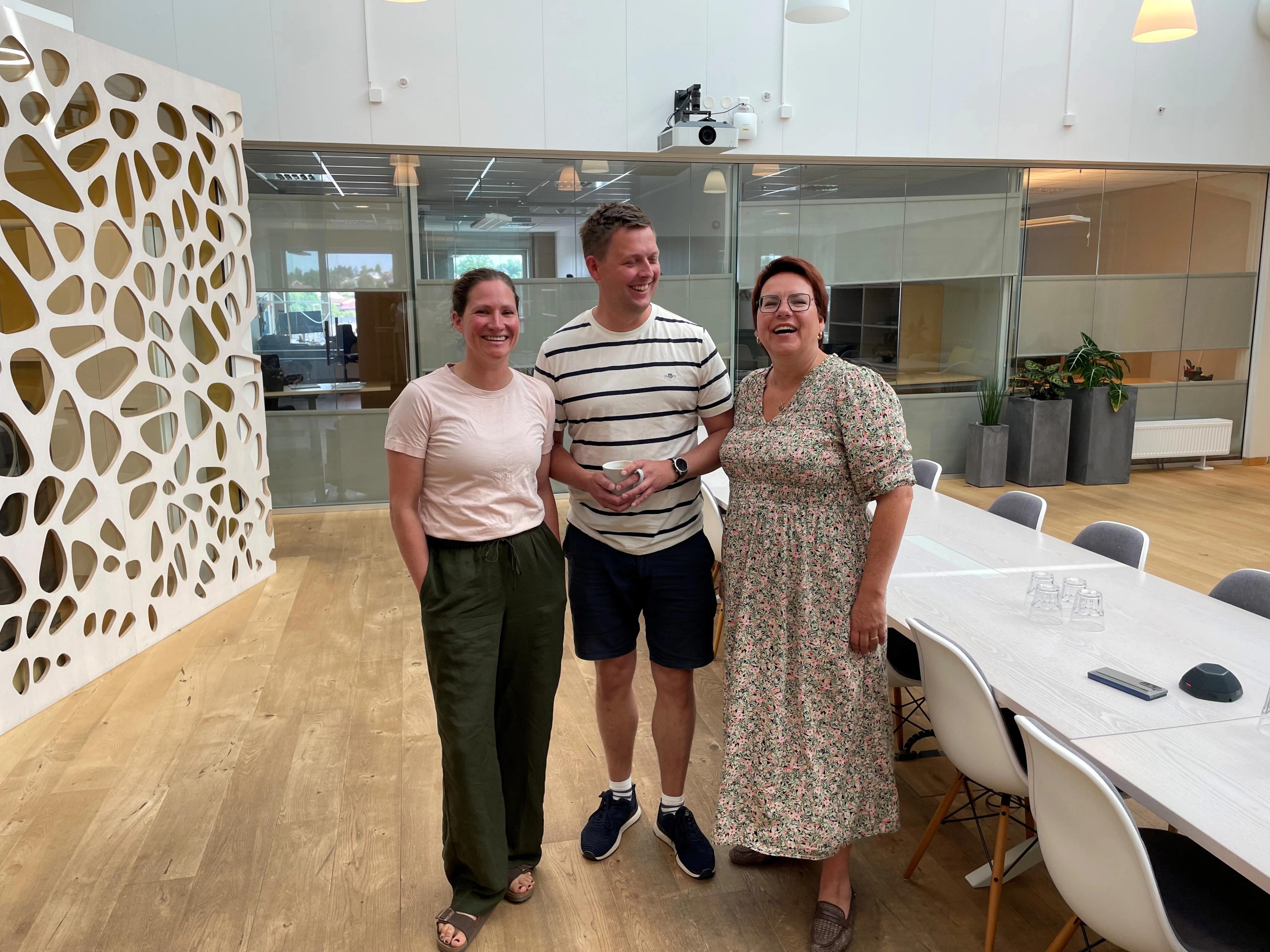 Tre mennesker i sommerklær​​​​‌﻿‍﻿​‍​‍‌‍﻿﻿‌﻿​‍‌‍‍‌‌‍‌﻿‌‍‍‌‌‍﻿‍​‍​‍​﻿‍‍​‍​‍‌﻿​﻿‌‍​‌‌‍﻿‍‌‍‍‌‌﻿‌​‌﻿‍‌​‍﻿‍‌‍‍‌‌‍﻿﻿​‍​‍​‍﻿​​‍​‍‌‍‍​‌﻿​‍‌‍‌‌‌‍‌‍​‍​‍​﻿‍‍​‍​‍‌‍‍​‌﻿‌​‌﻿‌​‌﻿​​​﻿‍‍​‍﻿﻿​‍﻿﻿‌‍﻿​‌‍﻿﻿‌‍​﻿‌‍​‌‌‍﻿​‌‍‍​‌‍﻿﻿‌﻿​﻿‌﻿‌​​﻿‍‍​﻿​﻿​﻿​﻿​﻿​﻿​﻿​﻿​‍﻿﻿‌‍‍‌‌‍﻿‍‌﻿‌​‌‍‌‌‌‍﻿‍‌﻿‌​​‍﻿﻿‌‍‌‌‌‍‌​‌‍‍‌‌﻿‌​​‍﻿﻿‌‍﻿‌‌‍﻿﻿‌‍‌​‌‍‌‌​﻿﻿‌‌﻿​​‌﻿​‍‌‍‌‌‌﻿​﻿‌‍‌‌‌‍﻿‍‌﻿‌​‌‍​‌‌﻿‌​‌‍‍‌‌‍﻿﻿‌‍﻿‍​﻿‍﻿‌‍‍‌‌‍‌​​﻿﻿‌​﻿‌﻿‌‍‌​‌‍​‌​﻿‍‌‌‍‌​‌‍​﻿​﻿​‍​﻿‌﻿​‍﻿‌​﻿‍‌​﻿​﻿​﻿‌‍​﻿‌‍​‍﻿‌​﻿‌​‌‍​‍‌‍​‌​﻿‌﻿​‍﻿‌‌‍​‌‌‍‌‍​﻿​​‌‍‌‍​‍﻿‌​﻿‌‌‌‍​‌‌‍‌‍‌‍‌​‌‍​﻿‌‍​﻿‌‍​‍​﻿‌​​﻿​﻿​﻿‌‌​﻿‌‌​﻿‌‌​﻿‍﻿‌﻿‌​‌﻿‍‌‌﻿​​‌‍‌‌​﻿﻿‌‌﻿​​‌‍﻿﻿‌﻿​﻿‌﻿‌​​﻿‍﻿‌﻿​​‌‍​‌‌﻿‌​‌‍‍​​﻿﻿‌‌‍​‍‌‍﻿﻿‌‍‌​‌﻿‍‌​‍‌‌​﻿‌‌‌​​‍‌‌﻿﻿‌‍‍﻿‌‍‌‌‌﻿‍‌​‍‌‌​﻿​﻿‌​‌​​‍‌‌​﻿​﻿‌​‌​​‍‌‌​﻿​‍​﻿​‍​﻿‌​​﻿‌​‌‍​‌​﻿​​‌‍‌​​﻿​‌​﻿‌‍​﻿​​​﻿‍‌‌‍​﻿‌‍​‍‌‍​﻿​‍‌‌​﻿​‍​﻿​‍​‍‌‌​﻿‌‌‌​‌​​‍﻿‍‌‍​‌‌‍﻿​‌﻿‌​​﻿﻿﻿‌‍​‍‌‍​‌‌﻿​﻿‌‍‌‌‌‌‌‌‌﻿​‍‌‍﻿​​﻿﻿‌‌‍‍​‌﻿‌​‌﻿‌​‌﻿​​​‍‌‌​﻿​﻿‌​​‌​‍‌‌​﻿​‍‌​‌‍​‍‌‌​﻿​‍‌​‌‍‌‍﻿​‌‍﻿﻿‌‍​﻿‌‍​‌‌‍﻿​‌‍‍​‌‍﻿﻿‌﻿​﻿‌﻿‌​​‍‌‌​﻿​﻿‌​​‌​﻿​﻿​﻿​﻿​﻿​﻿​﻿​﻿​‍‌‍‌‍‍‌‌‍‌​​﻿﻿‌​﻿‌﻿‌‍‌​‌‍​‌​﻿‍‌‌‍‌​‌‍​﻿​﻿​‍​﻿‌﻿​‍﻿‌​﻿‍‌​﻿​﻿​﻿‌‍​﻿‌‍​‍﻿‌​﻿‌​‌‍​‍‌‍​‌​﻿‌﻿​‍﻿‌‌‍​‌‌‍‌‍​﻿​​‌‍‌‍​‍﻿‌​﻿‌‌‌‍​‌‌‍‌‍‌‍‌​‌‍​﻿‌‍​﻿‌‍​‍​﻿‌​​﻿​﻿​﻿‌‌​﻿‌‌​﻿‌‌​‍‌‍‌﻿‌​‌﻿‍‌‌﻿​​‌‍‌‌​﻿﻿‌‌﻿​​‌‍﻿﻿‌﻿​﻿‌﻿‌​​‍‌‍‌﻿​​‌‍​‌‌﻿‌​‌‍‍​​﻿﻿‌‌‍​‍‌‍﻿﻿‌‍‌​‌﻿‍‌​‍‌‌​﻿‌‌‌​​‍‌‌﻿﻿‌‍‍﻿‌‍‌‌‌﻿‍‌​‍‌‌​﻿​﻿‌​‌​​‍‌‌​﻿​﻿‌​‌​​‍‌‌​﻿​‍​﻿​‍​﻿‌​​﻿‌​‌‍​‌​﻿​​‌‍‌​​﻿​‌​﻿‌‍​﻿​​​﻿‍‌‌‍​﻿‌‍​‍‌‍​﻿​‍‌‌​﻿​‍​﻿​‍​‍‌‌​﻿‌‌‌​‌​​‍﻿‍‌‍​‌‌‍﻿​‌﻿‌​​‍‌‍‌﻿​​‌‍‌‌‌﻿​‍‌﻿​﻿‌﻿​​‌‍‌‌‌‍​﻿‌﻿‌​‌‍‍‌‌﻿‌‍‌‍‌‌​﻿﻿‌‌﻿​​‌﻿‌‌‌‍​‍‌‍﻿​‌‍‍‌‌﻿​﻿‌‍‍​‌‍‌‌‌‍‌​​‍​‍‌﻿﻿‌