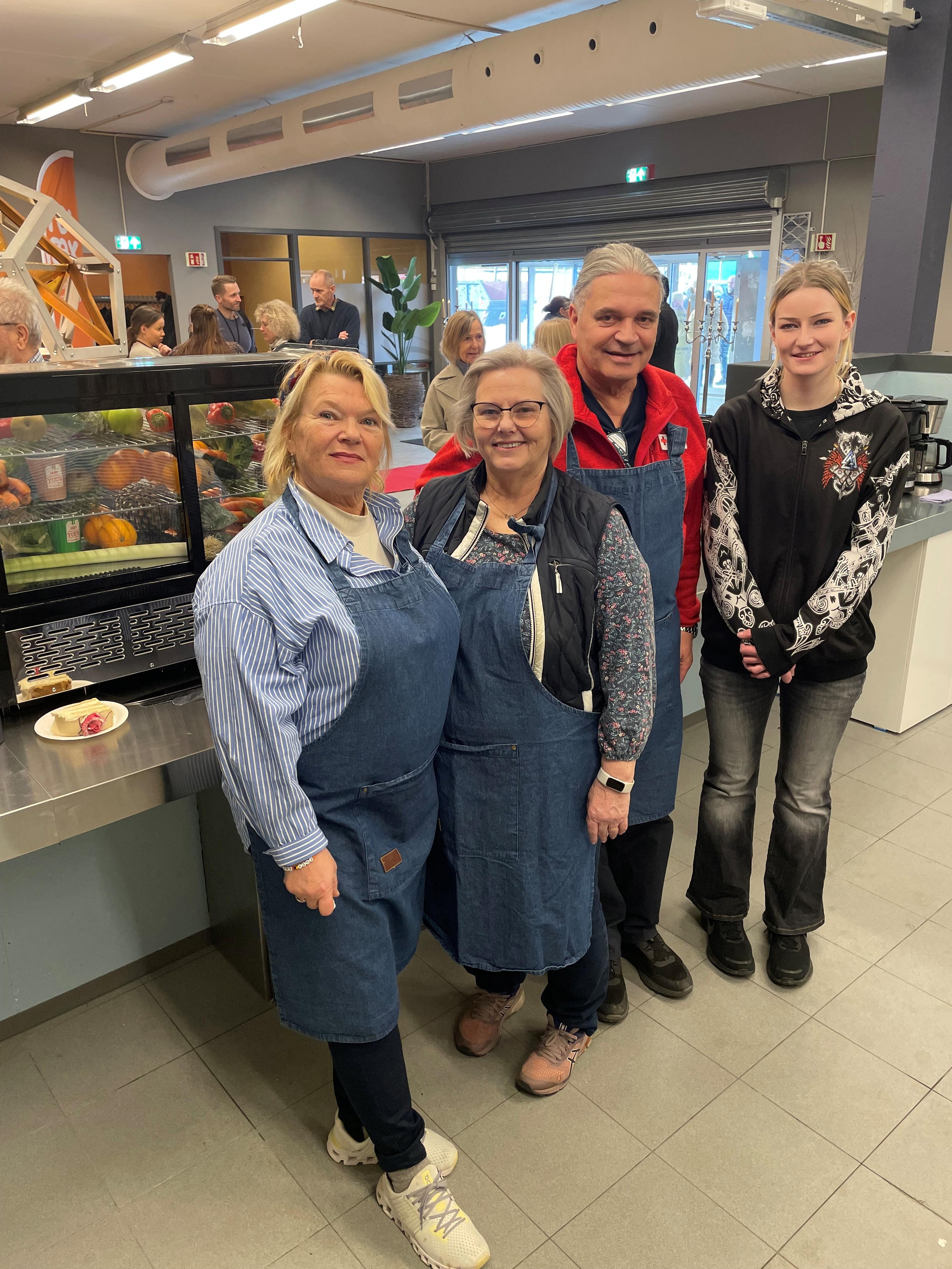 Tre damer og en mann​​​​‌﻿‍﻿​‍​‍‌‍﻿﻿‌﻿​‍‌‍‍‌‌‍‌﻿‌‍‍‌‌‍﻿‍​‍​‍​﻿‍‍​‍​‍‌﻿​﻿‌‍​‌‌‍﻿‍‌‍‍‌‌﻿‌​‌﻿‍‌​‍﻿‍‌‍‍‌‌‍﻿﻿​‍​‍​‍﻿​​‍​‍‌‍‍​‌﻿​‍‌‍‌‌‌‍‌‍​‍​‍​﻿‍‍​‍​‍‌‍‍​‌﻿‌​‌﻿‌​‌﻿​​​﻿‍‍​‍﻿﻿​‍﻿﻿‌‍﻿​‌‍﻿﻿‌‍​﻿‌‍​‌‌‍﻿​‌‍‍​‌‍﻿﻿‌﻿​﻿‌﻿‌​​﻿‍‍​﻿​﻿​﻿​﻿​﻿​﻿​﻿​﻿​‍﻿﻿‌‍‍‌‌‍﻿‍‌﻿‌​‌‍‌‌‌‍﻿‍‌﻿‌​​‍﻿﻿‌‍‌‌‌‍‌​‌‍‍‌‌﻿‌​​‍﻿﻿‌‍﻿‌‌‍﻿﻿‌‍‌​‌‍‌‌​﻿﻿‌‌﻿​​‌﻿​‍‌‍‌‌‌﻿​﻿‌‍‌‌‌‍﻿‍‌﻿‌​‌‍​‌‌﻿‌​‌‍‍‌‌‍﻿﻿‌‍﻿‍​﻿‍﻿‌‍‍‌‌‍‌​​﻿﻿‌​﻿​​​﻿‍‌​﻿​‍​﻿‌‌‌‍​‍​﻿‌‍‌‍‌‌​﻿​‍​‍﻿‌​﻿​‌​﻿​‍​﻿‌‌​﻿‍​​‍﻿‌​﻿‌​​﻿​‍‌‍​﻿‌‍‌‌​‍﻿‌‌‍​‌​﻿‍‌​﻿‌﻿‌‍​﻿​‍﻿‌‌‍‌​​﻿​‍​﻿‍​‌‍​﻿‌‍​﻿​﻿​﻿​﻿‌​​﻿​﻿‌‍​﻿‌‍​﻿​﻿‌‍​﻿‌‌​﻿‍﻿‌﻿‌​‌﻿‍‌‌﻿​​‌‍‌‌​﻿﻿‌‌﻿​​‌‍﻿﻿‌﻿​﻿‌﻿‌​​﻿‍﻿‌﻿​​‌‍​‌‌﻿‌​‌‍‍​​﻿﻿‌‌‍​‍‌‍﻿﻿‌‍‌​‌﻿‍‌​‍‌‌​﻿‌‌‌​​‍‌‌﻿﻿‌‍‍﻿‌‍‌‌‌﻿‍‌​‍‌‌​﻿​﻿‌​‌​​‍‌‌​﻿​﻿‌​‌​​‍‌‌​﻿​‍​﻿​‍​﻿​‍​﻿‍‌​﻿​﻿​﻿‌‍​﻿‍​​﻿​​‌‍‌​​﻿‌‌​﻿‍​​﻿‍​‌‍​‍​﻿‌‍​‍‌‌​﻿​‍​﻿​‍​‍‌‌​﻿‌‌‌​‌​​‍﻿‍‌‍​‌‌‍﻿​‌﻿‌​​﻿﻿﻿‌‍​‍‌‍​‌‌﻿​﻿‌‍‌‌‌‌‌‌‌﻿​‍‌‍﻿​​﻿﻿‌‌‍‍​‌﻿‌​‌﻿‌​‌﻿​​​‍‌‌​﻿​﻿‌​​‌​‍‌‌​﻿​‍‌​‌‍​‍‌‌​﻿​‍‌​‌‍‌‍﻿​‌‍﻿﻿‌‍​﻿‌‍​‌‌‍﻿​‌‍‍​‌‍﻿﻿‌﻿​﻿‌﻿‌​​‍‌‌​﻿​﻿‌​​‌​﻿​﻿​﻿​﻿​﻿​﻿​﻿​﻿​‍‌‍‌‍‍‌‌‍‌​​﻿﻿‌​﻿​​​﻿‍‌​﻿​‍​﻿‌‌‌‍​‍​﻿‌‍‌‍‌‌​﻿​‍​‍﻿‌​﻿​‌​﻿​‍​﻿‌‌​﻿‍​​‍﻿‌​﻿‌​​﻿​‍‌‍​﻿‌‍‌‌​‍﻿‌‌‍​‌​﻿‍‌​﻿‌﻿‌‍​﻿​‍﻿‌‌‍‌​​﻿​‍​﻿‍​‌‍​﻿‌‍​﻿​﻿​﻿​﻿‌​​﻿​﻿‌‍​﻿‌‍​﻿​﻿‌‍​﻿‌‌​‍‌‍‌﻿‌​‌﻿‍‌‌﻿​​‌‍‌‌​﻿﻿‌‌﻿​​‌‍﻿﻿‌﻿​﻿‌﻿‌​​‍‌‍‌﻿​​‌‍​‌‌﻿‌​‌‍‍​​﻿﻿‌‌‍​‍‌‍﻿﻿‌‍‌​‌﻿‍‌​‍‌‌​﻿‌‌‌​​‍‌‌﻿﻿‌‍‍﻿‌‍‌‌‌﻿‍‌​‍‌‌​﻿​﻿‌​‌​​‍‌‌​﻿​﻿‌​‌​​‍‌‌​﻿​‍​﻿​‍​﻿​‍​﻿‍‌​﻿​﻿​﻿‌‍​﻿‍​​﻿​​‌‍‌​​﻿‌‌​﻿‍​​﻿‍​‌‍​‍​﻿‌‍​‍‌‌​﻿​‍​﻿​‍​‍‌‌​﻿‌‌‌​‌​​‍﻿‍‌‍​‌‌‍﻿​‌﻿‌​​‍‌‍‌﻿​​‌‍‌‌‌﻿​‍‌﻿​﻿‌﻿​​‌‍‌‌‌‍​﻿‌﻿‌​‌‍‍‌‌﻿‌‍‌‍‌‌​﻿﻿‌‌﻿​​‌﻿‌‌‌‍​‍‌‍﻿​‌‍‍‌‌﻿​﻿‌‍‍​‌‍‌‌‌‍‌​​‍​‍‌﻿﻿‌