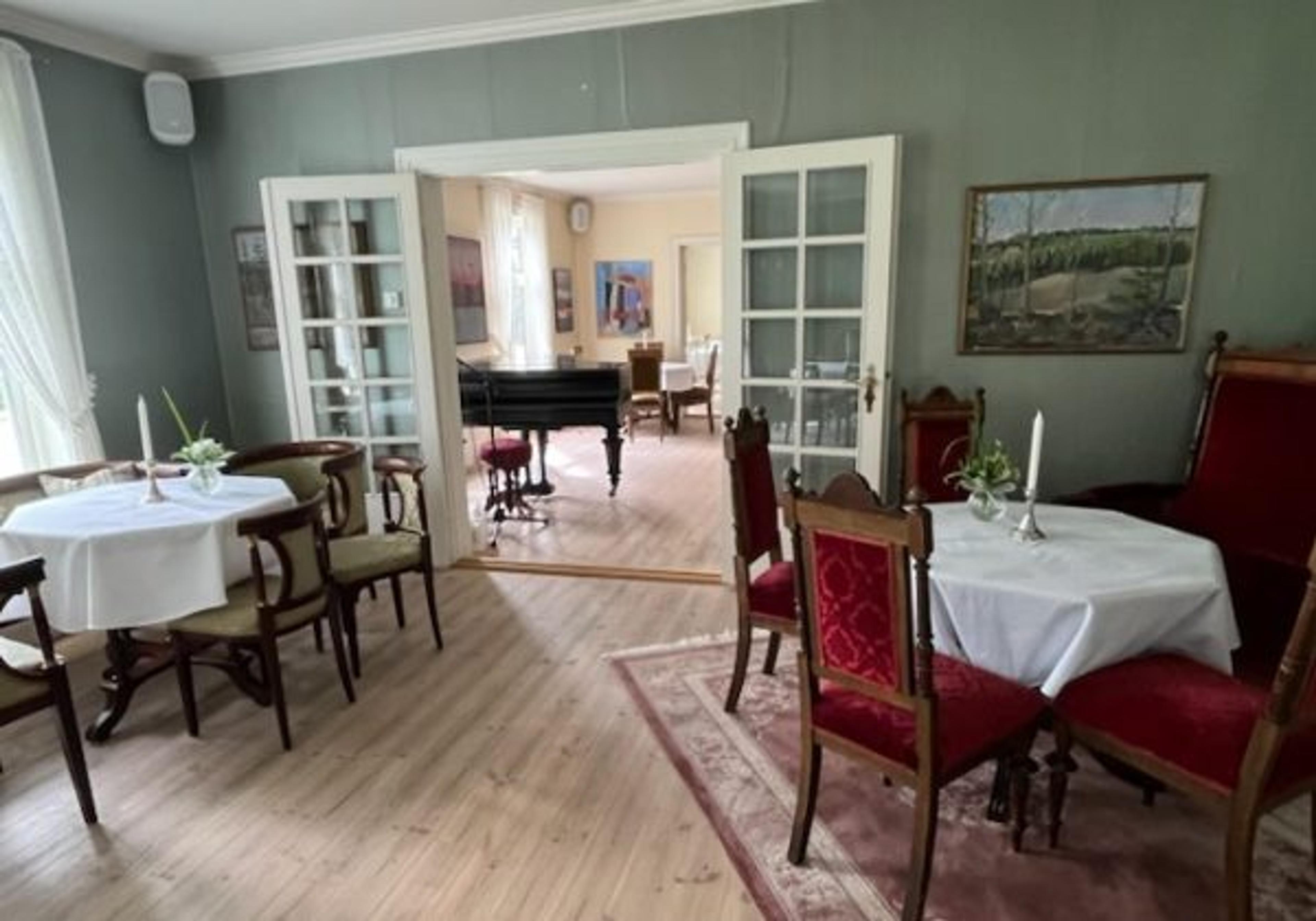 En stor stue med møbler​​​​‌﻿‍﻿​‍​‍‌‍﻿﻿‌﻿​‍‌‍‍‌‌‍‌﻿‌‍‍‌‌‍﻿‍​‍​‍​﻿‍‍​‍​‍‌﻿​﻿‌‍​‌‌‍﻿‍‌‍‍‌‌﻿‌​‌﻿‍‌​‍﻿‍‌‍‍‌‌‍﻿﻿​‍​‍​‍﻿​​‍​‍‌‍‍​‌﻿​‍‌‍‌‌‌‍‌‍​‍​‍​﻿‍‍​‍​‍‌‍‍​‌﻿‌​‌﻿‌​‌﻿​​​﻿‍‍​‍﻿﻿​‍﻿﻿‌‍﻿​‌‍﻿﻿‌‍​﻿‌‍​‌‌‍﻿​‌‍‍​‌‍﻿﻿‌﻿​﻿‌﻿‌​​﻿‍‍​﻿​﻿​﻿​﻿​﻿​﻿​﻿​﻿​‍﻿﻿‌‍‍‌‌‍﻿‍‌﻿‌​‌‍‌‌‌‍﻿‍‌﻿‌​​‍﻿﻿‌‍‌‌‌‍‌​‌‍‍‌‌﻿‌​​‍﻿﻿‌‍﻿‌‌‍﻿﻿‌‍‌​‌‍‌‌​﻿﻿‌‌﻿​​‌﻿​‍‌‍‌‌‌﻿​﻿‌‍‌‌‌‍﻿‍‌﻿‌​‌‍​‌‌﻿‌​‌‍‍‌‌‍﻿﻿‌‍﻿‍​﻿‍﻿‌‍‍‌‌‍‌​​﻿﻿‌​﻿‌﻿​﻿​‌​﻿‍​​﻿‍​​﻿​​​﻿​‍​﻿‌‍‌‍​﻿​‍﻿‌‌‍​﻿​﻿‍‌‌‍​﻿​﻿‍‌​‍﻿‌​﻿‌​​﻿‌‌​﻿‍‌​﻿​​​‍﻿‌​﻿‍​‌‍​‍​﻿‌​​﻿​﻿​‍﻿‌​﻿‍​‌‍‌‌‌‍‌‍​﻿‍‌‌‍​﻿​﻿​‍​﻿​​​﻿‍​​﻿​‌‌‍​﻿​﻿‍‌​﻿‌‍​﻿‍﻿‌﻿‌​‌﻿‍‌‌﻿​​‌‍‌‌​﻿﻿‌‌﻿​​‌‍﻿﻿‌﻿​﻿‌﻿‌​​﻿‍﻿‌﻿​​‌‍​‌‌﻿‌​‌‍‍​​﻿﻿‌‌‍​‍‌‍﻿﻿‌‍‌​‌﻿‍‌​‍‌‌​﻿‌‌‌​​‍‌‌﻿﻿‌‍‍﻿‌‍‌‌‌﻿‍‌​‍‌‌​﻿​﻿‌​‌​​‍‌‌​﻿​﻿‌​‌​​‍‌‌​﻿​‍​﻿​‍​﻿​‌​﻿​‍‌‍​‌‌‍‌‌‌‍​﻿‌‍​‌​﻿​‌​﻿‍​​﻿‌​‌‍‌​​﻿​​‌‍​﻿​‍‌‌​﻿​‍​﻿​‍​‍‌‌​﻿‌‌‌​‌​​‍﻿‍‌‍​‌‌‍﻿​‌﻿‌​​﻿﻿﻿‌‍​‍‌‍​‌‌﻿​﻿‌‍‌‌‌‌‌‌‌﻿​‍‌‍﻿​​﻿﻿‌‌‍‍​‌﻿‌​‌﻿‌​‌﻿​​​‍‌‌​﻿​﻿‌​​‌​‍‌‌​﻿​‍‌​‌‍​‍‌‌​﻿​‍‌​‌‍‌‍﻿​‌‍﻿﻿‌‍​﻿‌‍​‌‌‍﻿​‌‍‍​‌‍﻿﻿‌﻿​﻿‌﻿‌​​‍‌‌​﻿​﻿‌​​‌​﻿​﻿​﻿​﻿​﻿​﻿​﻿​﻿​‍‌‍‌‍‍‌‌‍‌​​﻿﻿‌​﻿‌﻿​﻿​‌​﻿‍​​﻿‍​​﻿​​​﻿​‍​﻿‌‍‌‍​﻿​‍﻿‌‌‍​﻿​﻿‍‌‌‍​﻿​﻿‍‌​‍﻿‌​﻿‌​​﻿‌‌​﻿‍‌​﻿​​​‍﻿‌​﻿‍​‌‍​‍​﻿‌​​﻿​﻿​‍﻿‌​﻿‍​‌‍‌‌‌‍‌‍​﻿‍‌‌‍​﻿​﻿​‍​﻿​​​﻿‍​​﻿​‌‌‍​﻿​﻿‍‌​﻿‌‍​‍‌‍‌﻿‌​‌﻿‍‌‌﻿​​‌‍‌‌​﻿﻿‌‌﻿​​‌‍﻿﻿‌﻿​﻿‌﻿‌​​‍‌‍‌﻿​​‌‍​‌‌﻿‌​‌‍‍​​﻿﻿‌‌‍​‍‌‍﻿﻿‌‍‌​‌﻿‍‌​‍‌‌​﻿‌‌‌​​‍‌‌﻿﻿‌‍‍﻿‌‍‌‌‌﻿‍‌​‍‌‌​﻿​﻿‌​‌​​‍‌‌​﻿​﻿‌​‌​​‍‌‌​﻿​‍​﻿​‍​﻿​‌​﻿​‍‌‍​‌‌‍‌‌‌‍​﻿‌‍​‌​﻿​‌​﻿‍​​﻿‌​‌‍‌​​﻿​​‌‍​﻿​‍‌‌​﻿​‍​﻿​‍​‍‌‌​﻿‌‌‌​‌​​‍﻿‍‌‍​‌‌‍﻿​‌﻿‌​​‍‌‍‌﻿​​‌‍‌‌‌﻿​‍‌﻿​﻿‌﻿​​‌‍‌‌‌‍​﻿‌﻿‌​‌‍‍‌‌﻿‌‍‌‍‌‌​﻿﻿‌‌﻿​​‌﻿‌‌‌‍​‍‌‍﻿​‌‍‍‌‌﻿​﻿‌‍‍​‌‍‌‌‌‍‌​​‍​‍‌﻿﻿‌