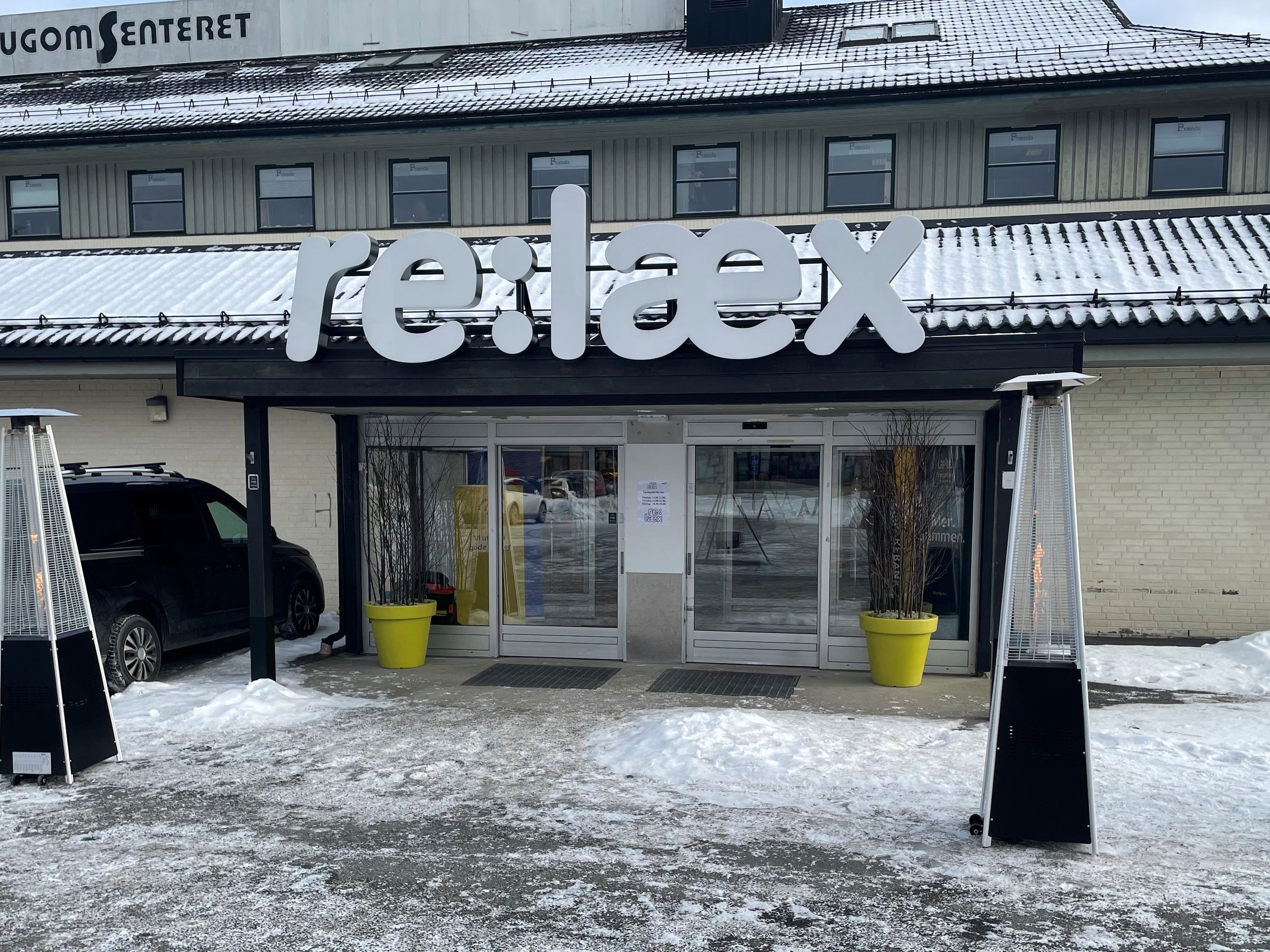 Logo relæx på haugomsenteret