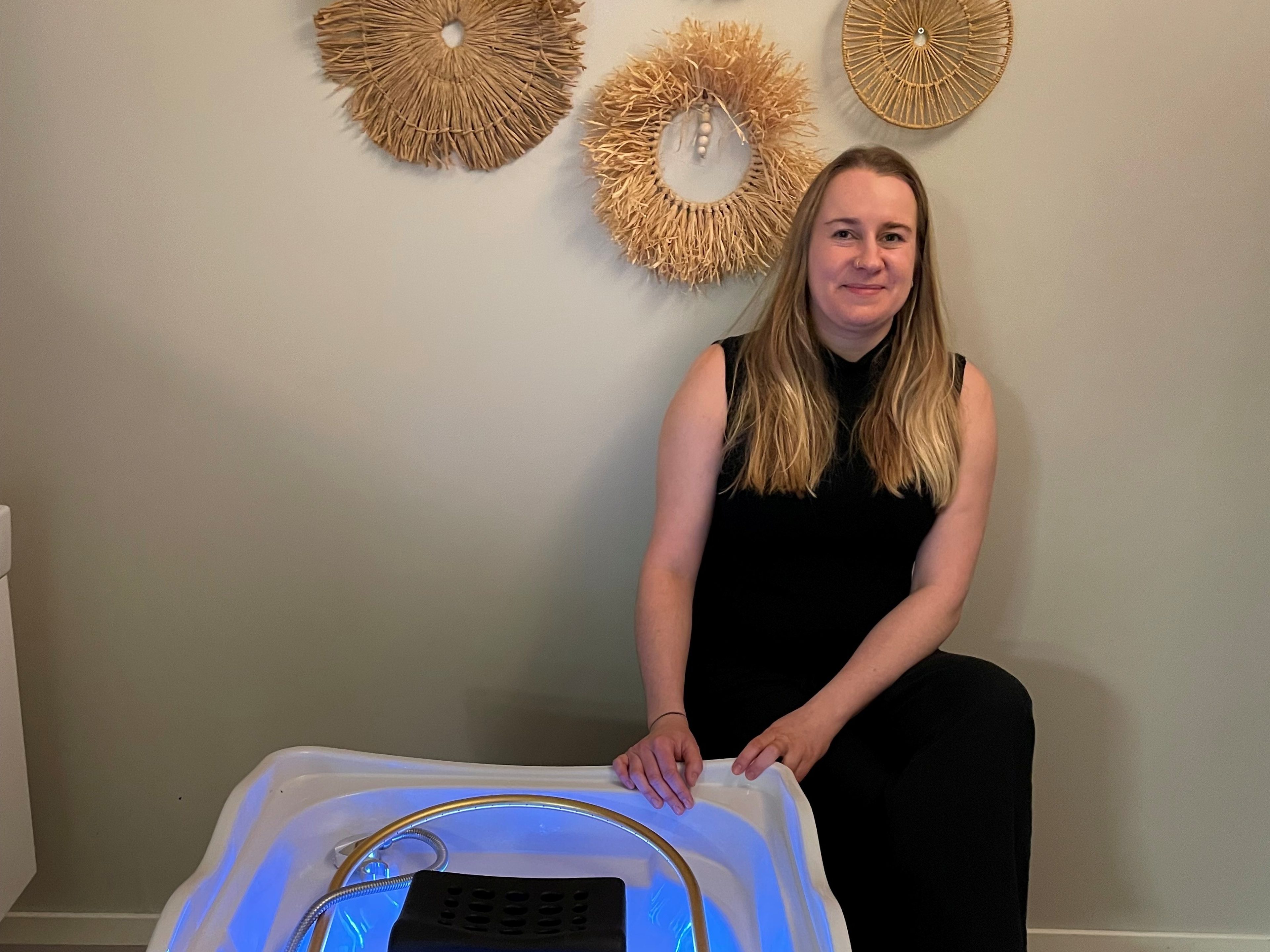 En dame ved massasjebenken