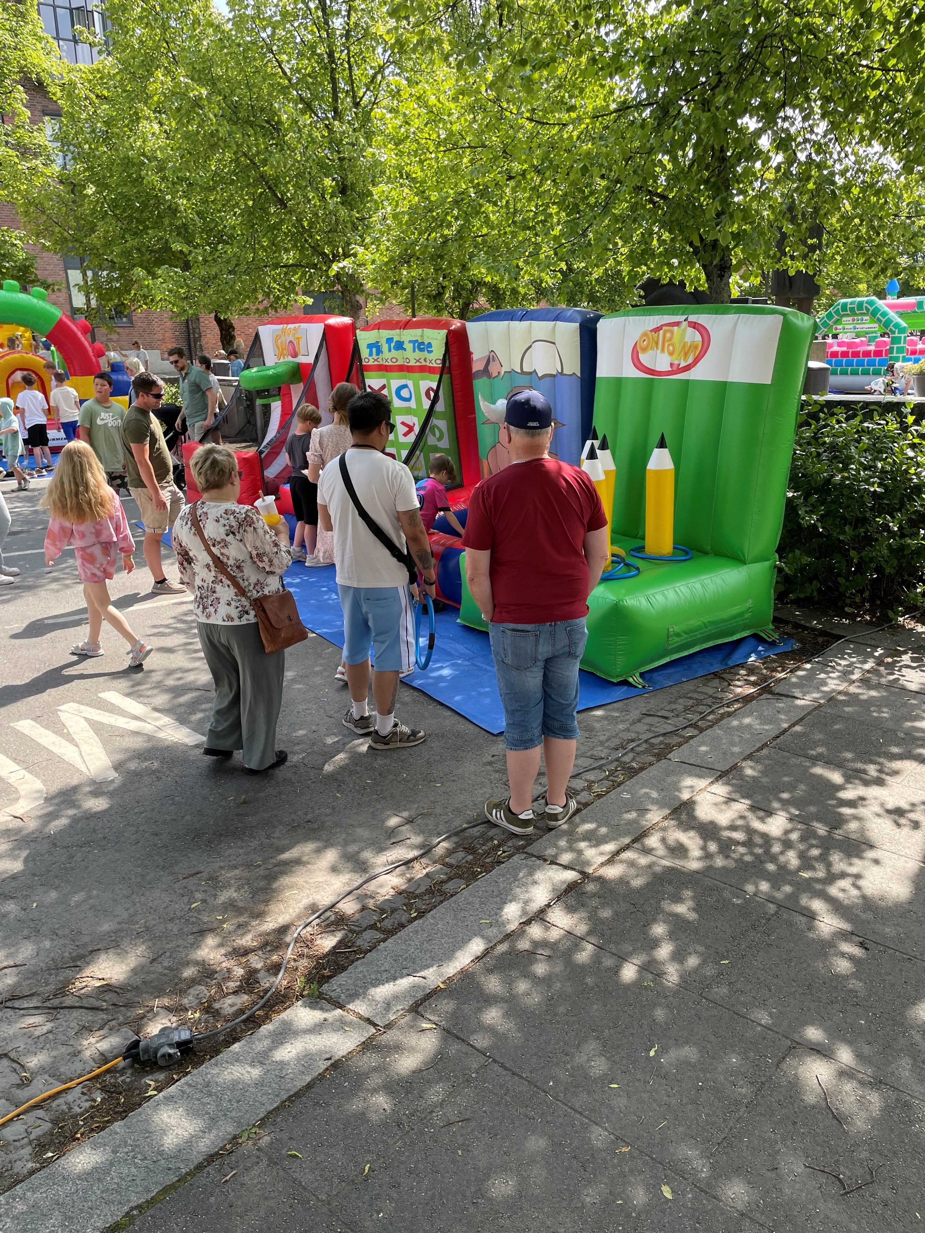 Mennesker foran oppblåste aktiviteter ​​​​‌﻿‍﻿​‍​‍‌‍﻿﻿‌﻿​‍‌‍‍‌‌‍‌﻿‌‍‍‌‌‍﻿‍​‍​‍​﻿‍‍​‍​‍‌﻿​﻿‌‍​‌‌‍﻿‍‌‍‍‌‌﻿‌​‌﻿‍‌​‍﻿‍‌‍‍‌‌‍﻿﻿​‍​‍​‍﻿​​‍​‍‌‍‍​‌﻿​‍‌‍‌‌‌‍‌‍​‍​‍​﻿‍‍​‍​‍‌‍‍​‌﻿‌​‌﻿‌​‌﻿​​​﻿‍‍​‍﻿﻿​‍﻿﻿‌‍﻿​‌‍﻿﻿‌‍​﻿‌‍​‌‌‍﻿​‌‍‍​‌‍﻿﻿‌﻿​﻿‌﻿‌​​﻿‍‍​﻿​﻿​﻿​﻿​﻿​﻿​﻿​﻿​‍﻿﻿‌‍‍‌‌‍﻿‍‌﻿‌​‌‍‌‌‌‍﻿‍‌﻿‌​​‍﻿﻿‌‍‌‌‌‍‌​‌‍‍‌‌﻿‌​​‍﻿﻿‌‍﻿‌‌‍﻿﻿‌‍‌​‌‍‌‌​﻿﻿‌‌﻿​​‌﻿​‍‌‍‌‌‌﻿​﻿‌‍‌‌‌‍﻿‍‌﻿‌​‌‍​‌‌﻿‌​‌‍‍‌‌‍﻿﻿‌‍﻿‍​﻿‍﻿‌‍‍‌‌‍‌​​﻿﻿‌‌‍‌‍‌‍‌‌‌‍‌‌​﻿‌‌​﻿​‌‌‍​﻿​﻿​‍​﻿​‌​‍﻿‌‌‍‌‌​﻿​‍​﻿‌﻿​﻿​​​‍﻿‌​﻿‌​‌‍‌​‌‍‌​​﻿​‍​‍﻿‌‌‍​‌​﻿​‍​﻿‍​‌‍​‍​‍﻿‌‌‍​‌​﻿​​​﻿‌‌​﻿​​‌‍‌‌​﻿​‍‌‍‌​‌‍‌‍‌‍​‍​﻿​​‌‍‌‌​﻿‍​​﻿‍﻿‌﻿‌​‌﻿‍‌‌﻿​​‌‍‌‌​﻿﻿‌‌﻿​​‌‍﻿﻿‌﻿​﻿‌﻿‌​​﻿‍﻿‌﻿​​‌‍​‌‌﻿‌​‌‍‍​​﻿﻿‌‌‍​‍‌‍﻿﻿‌‍‌​‌﻿‍‌​‍‌‌​﻿‌‌‌​​‍‌‌﻿﻿‌‍‍﻿‌‍‌‌‌﻿‍‌​‍‌‌​﻿​﻿‌​‌​​‍‌‌​﻿​﻿‌​‌​​‍‌‌​﻿​‍​﻿​‍​﻿​‌‌‍‌​​﻿‌​​﻿​​​﻿‌‌‌‍​‍‌‍‌‍​﻿​‌​﻿‌﻿‌‍​‌​﻿‌‌​﻿​​​‍‌‌​﻿​‍​﻿​‍​‍‌‌​﻿‌‌‌​‌​​‍﻿‍‌‍​‌‌‍﻿​‌﻿‌​​﻿﻿﻿‌‍​‍‌‍​‌‌﻿​﻿‌‍‌‌‌‌‌‌‌﻿​‍‌‍﻿​​﻿﻿‌‌‍‍​‌﻿‌​‌﻿‌​‌﻿​​​‍‌‌​﻿​﻿‌​​‌​‍‌‌​﻿​‍‌​‌‍​‍‌‌​﻿​‍‌​‌‍‌‍﻿​‌‍﻿﻿‌‍​﻿‌‍​‌‌‍﻿​‌‍‍​‌‍﻿﻿‌﻿​﻿‌﻿‌​​‍‌‌​﻿​﻿‌​​‌​﻿​﻿​﻿​﻿​﻿​﻿​﻿​﻿​‍‌‍‌‍‍‌‌‍‌​​﻿﻿‌‌‍‌‍‌‍‌‌‌‍‌‌​﻿‌‌​﻿​‌‌‍​﻿​﻿​‍​﻿​‌​‍﻿‌‌‍‌‌​﻿​‍​﻿‌﻿​﻿​​​‍﻿‌​﻿‌​‌‍‌​‌‍‌​​﻿​‍​‍﻿‌‌‍​‌​﻿​‍​﻿‍​‌‍​‍​‍﻿‌‌‍​‌​﻿​​​﻿‌‌​﻿​​‌‍‌‌​﻿​‍‌‍‌​‌‍‌‍‌‍​‍​﻿​​‌‍‌‌​﻿‍​​‍‌‍‌﻿‌​‌﻿‍‌‌﻿​​‌‍‌‌​﻿﻿‌‌﻿​​‌‍﻿﻿‌﻿​﻿‌﻿‌​​‍‌‍‌﻿​​‌‍​‌‌﻿‌​‌‍‍​​﻿﻿‌‌‍​‍‌‍﻿﻿‌‍‌​‌﻿‍‌​‍‌‌​﻿‌‌‌​​‍‌‌﻿﻿‌‍‍﻿‌‍‌‌‌﻿‍‌​‍‌‌​﻿​﻿‌​‌​​‍‌‌​﻿​﻿‌​‌​​‍‌‌​﻿​‍​﻿​‍​﻿​‌‌‍‌​​﻿‌​​﻿​​​﻿‌‌‌‍​‍‌‍‌‍​﻿​‌​﻿‌﻿‌‍​‌​﻿‌‌​﻿​​​‍‌‌​﻿​‍​﻿​‍​‍‌‌​﻿‌‌‌​‌​​‍﻿‍‌‍​‌‌‍﻿​‌﻿‌​​‍‌‍‌﻿​​‌‍‌‌‌﻿​‍‌﻿​﻿‌﻿​​‌‍‌‌‌‍​﻿‌﻿‌​‌‍‍‌‌﻿‌‍‌‍‌‌​﻿﻿‌‌﻿​​‌﻿‌‌‌‍​‍‌‍﻿​‌‍‍‌‌﻿​﻿‌‍‍​‌‍‌‌‌‍‌​​‍​‍‌﻿﻿‌