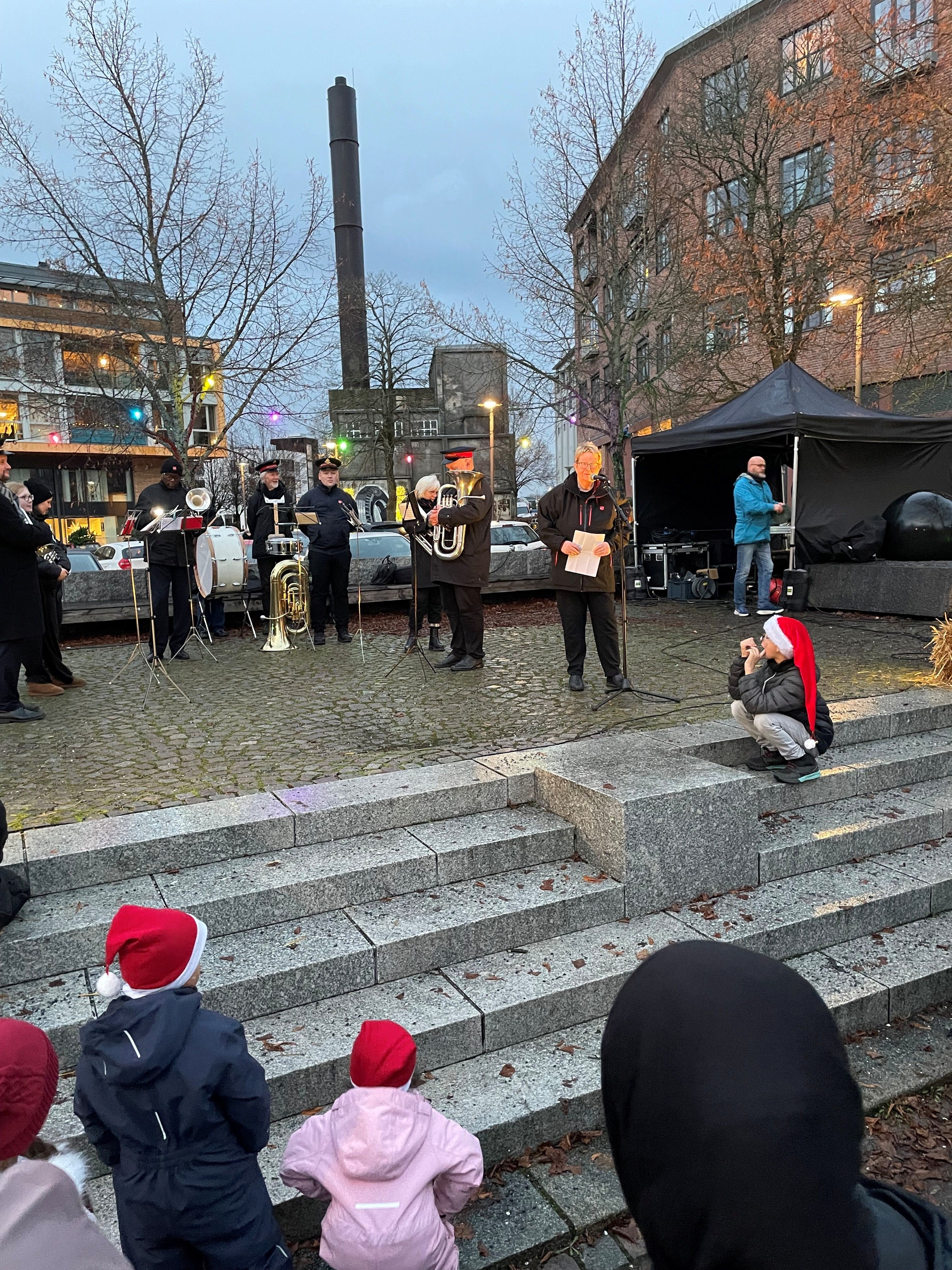 Dame og korps på scenen​​​​‌﻿‍﻿​‍​‍‌‍﻿﻿‌﻿​‍‌‍‍‌‌‍‌﻿‌‍‍‌‌‍﻿‍​‍​‍​﻿‍‍​‍​‍‌﻿​﻿‌‍​‌‌‍﻿‍‌‍‍‌‌﻿‌​‌﻿‍‌​‍﻿‍‌‍‍‌‌‍﻿﻿​‍​‍​‍﻿​​‍​‍‌‍‍​‌﻿​‍‌‍‌‌‌‍‌‍​‍​‍​﻿‍‍​‍​‍‌‍‍​‌﻿‌​‌﻿‌​‌﻿​​​﻿‍‍​‍﻿﻿​‍﻿﻿‌‍﻿​‌‍﻿﻿‌‍​﻿‌‍​‌‌‍﻿​‌‍‍​‌‍﻿﻿‌﻿​﻿‌﻿‌​​﻿‍‍​﻿​﻿​﻿​﻿​﻿​﻿​﻿​﻿​‍﻿﻿‌‍‍‌‌‍﻿‍‌﻿‌​‌‍‌‌‌‍﻿‍‌﻿‌​​‍﻿﻿‌‍‌‌‌‍‌​‌‍‍‌‌﻿‌​​‍﻿﻿‌‍﻿‌‌‍﻿﻿‌‍‌​‌‍‌‌​﻿﻿‌‌﻿​​‌﻿​‍‌‍‌‌‌﻿​﻿‌‍‌‌‌‍﻿‍‌﻿‌​‌‍​‌‌﻿‌​‌‍‍‌‌‍﻿﻿‌‍﻿‍​﻿‍﻿‌‍‍‌‌‍‌​​﻿﻿‌​﻿‌​​﻿‍‌​﻿​﻿​﻿‌﻿‌‍‌‌‌‍‌​​﻿​‌​﻿‍‌​‍﻿‌‌‍​‌​﻿​‌​﻿‍​​﻿​‌​‍﻿‌​﻿‌​​﻿‌‌​﻿‌﻿‌‍‌‌​‍﻿‌‌‍​‌‌‍​﻿​﻿‌﻿‌‍​‌​‍﻿‌​﻿‌‌​﻿‌‍‌‍‌‍‌‍‌‌​﻿‌‌​﻿‍​​﻿‌​‌‍‌‍​﻿​‍‌‍‌‍​﻿‍‌​﻿​​​﻿‍﻿‌﻿‌​‌﻿‍‌‌﻿​​‌‍‌‌​﻿﻿‌‌﻿​​‌‍﻿﻿‌﻿​﻿‌﻿‌​​﻿‍﻿‌﻿​​‌‍​‌‌﻿‌​‌‍‍​​﻿﻿‌‌‍​‍‌‍﻿﻿‌‍‌​‌﻿‍‌​‍‌‌​﻿‌‌‌​​‍‌‌﻿﻿‌‍‍﻿‌‍‌‌‌﻿‍‌​‍‌‌​﻿​﻿‌​‌​​‍‌‌​﻿​﻿‌​‌​​‍‌‌​﻿​‍​﻿​‍​﻿​​​﻿‌﻿​﻿‌​​﻿​‌​﻿‌﻿​﻿‌​‌‍​﻿​﻿​‍​﻿‌﻿‌‍​‍​﻿​﻿‌‍‌‌​‍‌‌​﻿​‍​﻿​‍​‍‌‌​﻿‌‌‌​‌​​‍﻿‍‌‍​‌‌‍﻿​‌﻿‌​​﻿﻿﻿‌‍​‍‌‍​‌‌﻿​﻿‌‍‌‌‌‌‌‌‌﻿​‍‌‍﻿​​﻿﻿‌‌‍‍​‌﻿‌​‌﻿‌​‌﻿​​​‍‌‌​﻿​﻿‌​​‌​‍‌‌​﻿​‍‌​‌‍​‍‌‌​﻿​‍‌​‌‍‌‍﻿​‌‍﻿﻿‌‍​﻿‌‍​‌‌‍﻿​‌‍‍​‌‍﻿﻿‌﻿​﻿‌﻿‌​​‍‌‌​﻿​﻿‌​​‌​﻿​﻿​﻿​﻿​﻿​﻿​﻿​﻿​‍‌‍‌‍‍‌‌‍‌​​﻿﻿‌​﻿‌​​﻿‍‌​﻿​﻿​﻿‌﻿‌‍‌‌‌‍‌​​﻿​‌​﻿‍‌​‍﻿‌‌‍​‌​﻿​‌​﻿‍​​﻿​‌​‍﻿‌​﻿‌​​﻿‌‌​﻿‌﻿‌‍‌‌​‍﻿‌‌‍​‌‌‍​﻿​﻿‌﻿‌‍​‌​‍﻿‌​﻿‌‌​﻿‌‍‌‍‌‍‌‍‌‌​﻿‌‌​﻿‍​​﻿‌​‌‍‌‍​﻿​‍‌‍‌‍​﻿‍‌​﻿​​​‍‌‍‌﻿‌​‌﻿‍‌‌﻿​​‌‍‌‌​﻿﻿‌‌﻿​​‌‍﻿﻿‌﻿​﻿‌﻿‌​​‍‌‍‌﻿​​‌‍​‌‌﻿‌​‌‍‍​​﻿﻿‌‌‍​‍‌‍﻿﻿‌‍‌​‌﻿‍‌​‍‌‌​﻿‌‌‌​​‍‌‌﻿﻿‌‍‍﻿‌‍‌‌‌﻿‍‌​‍‌‌​﻿​﻿‌​‌​​‍‌‌​﻿​﻿‌​‌​​‍‌‌​﻿​‍​﻿​‍​﻿​​​﻿‌﻿​﻿‌​​﻿​‌​﻿‌﻿​﻿‌​‌‍​﻿​﻿​‍​﻿‌﻿‌‍​‍​﻿​﻿‌‍‌‌​‍‌‌​﻿​‍​﻿​‍​‍‌‌​﻿‌‌‌​‌​​‍﻿‍‌‍​‌‌‍﻿​‌﻿‌​​‍‌‍‌﻿​​‌‍‌‌‌﻿​‍‌﻿​﻿‌﻿​​‌‍‌‌‌‍​﻿‌﻿‌​‌‍‍‌‌﻿‌‍‌‍‌‌​﻿﻿‌‌﻿​​‌﻿‌‌‌‍​‍‌‍﻿​‌‍‍‌‌﻿​﻿‌‍‍​‌‍‌‌‌‍‌​​‍​‍‌﻿﻿‌