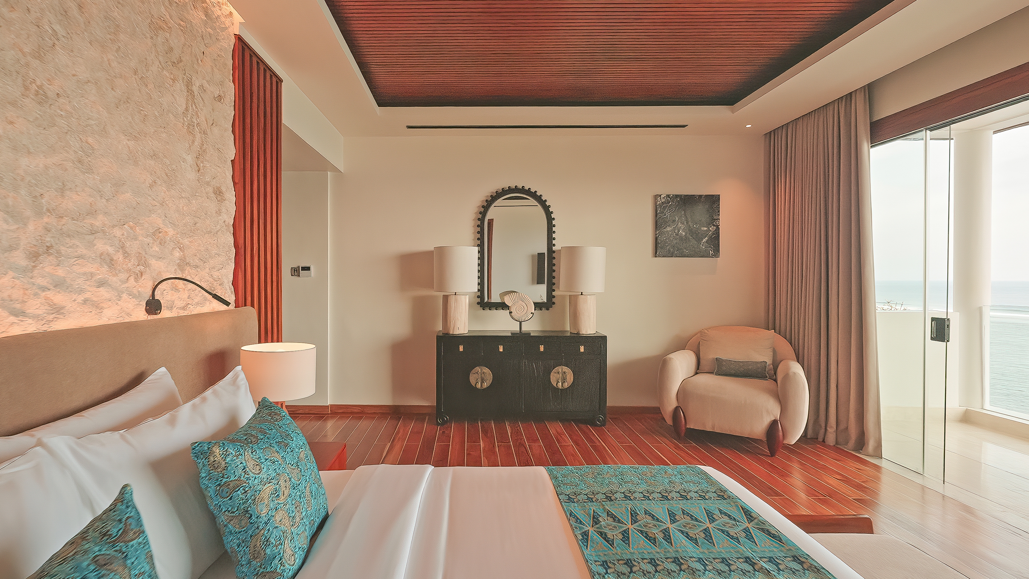 right wing suite bedroom image