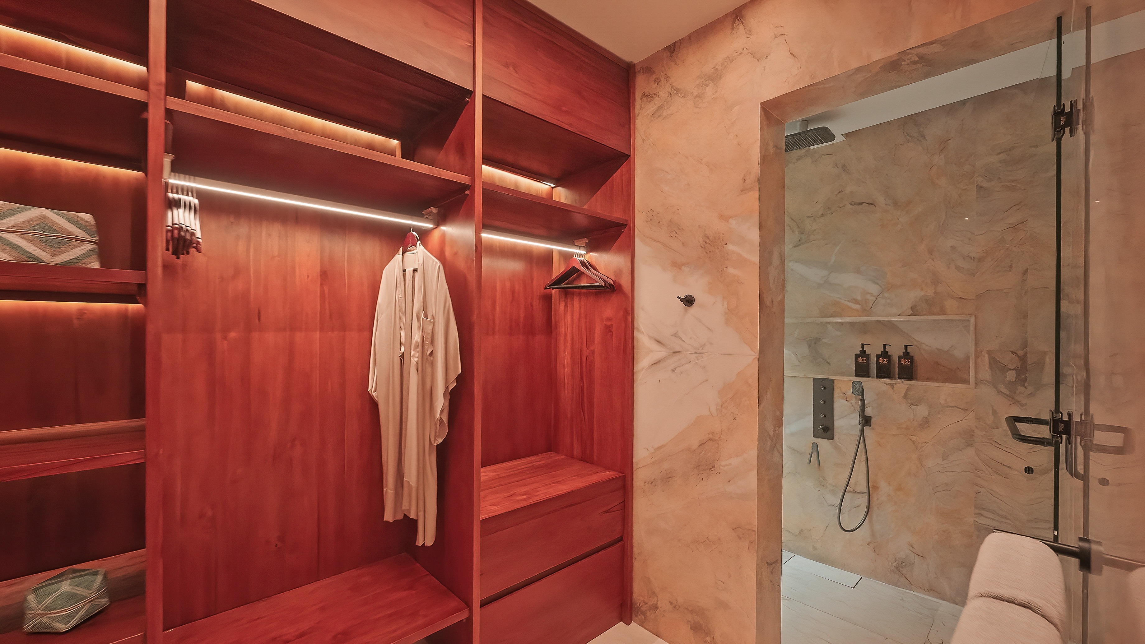 main level suite bathroom image