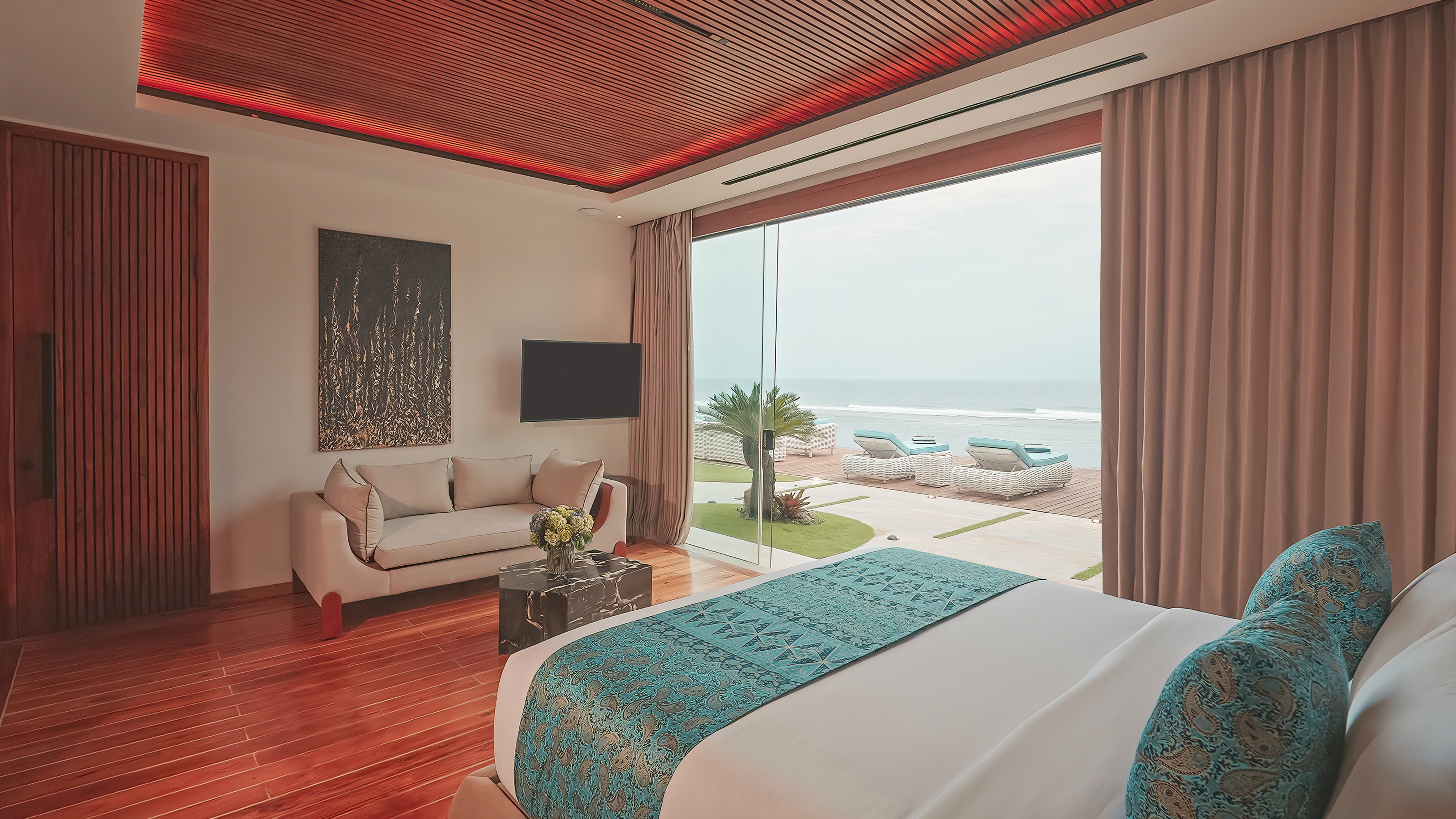 main level suite bedroom image
