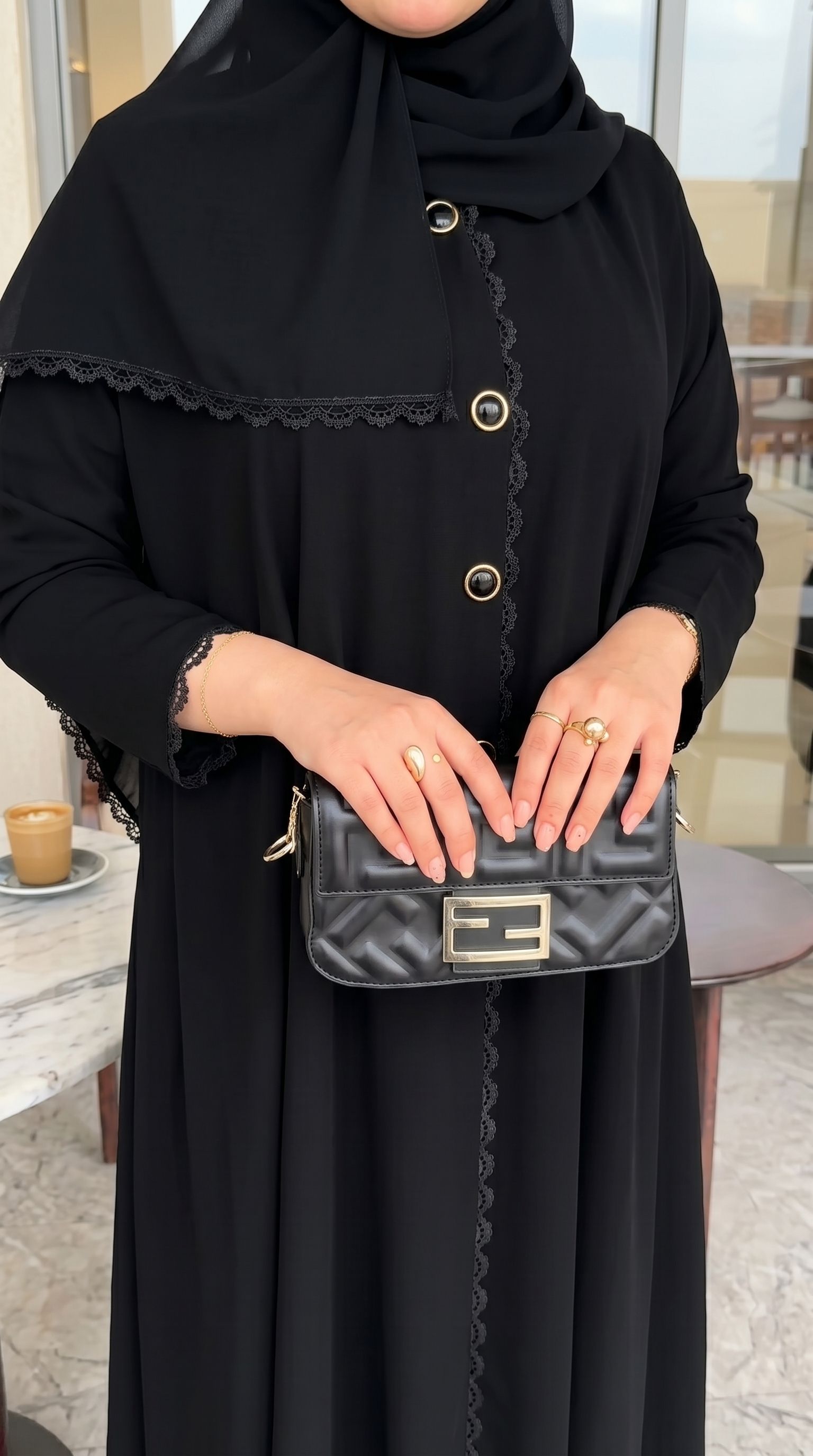 Abaya pétale noir  2