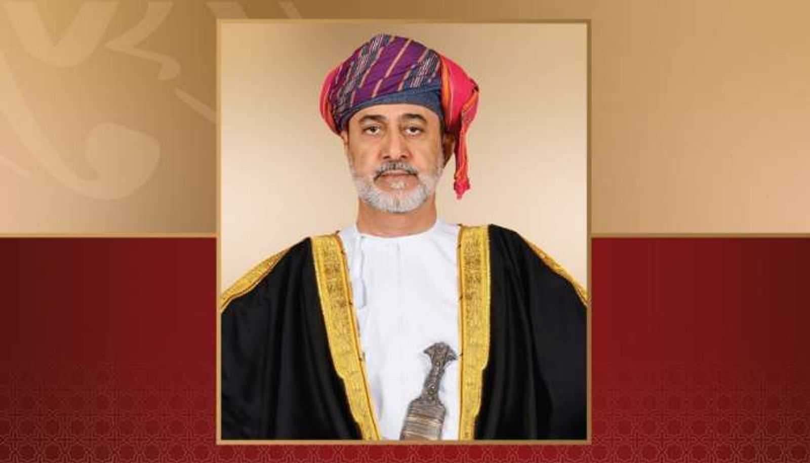 HM The Sultan returns home