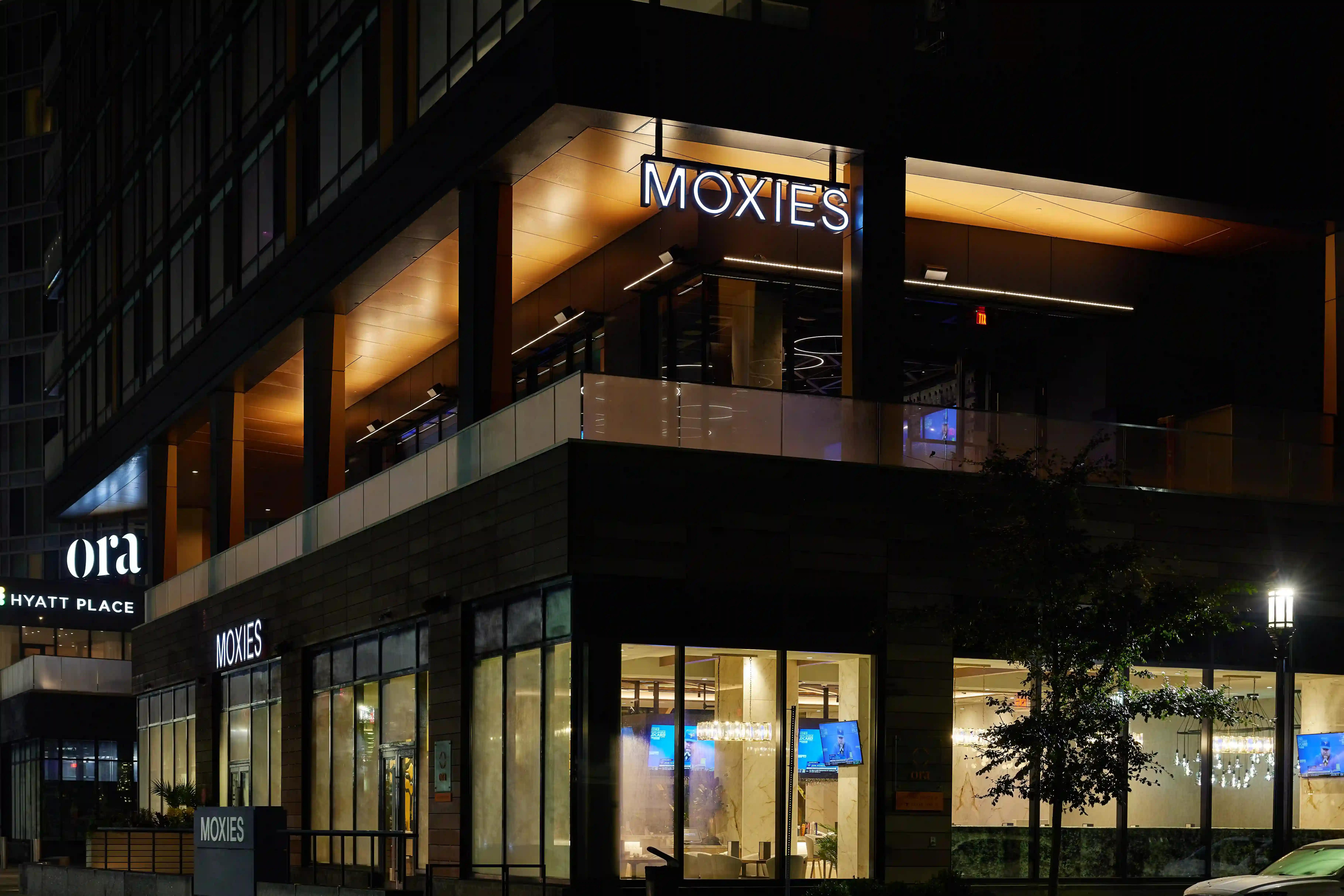"MOXIES SEAPORT 02"