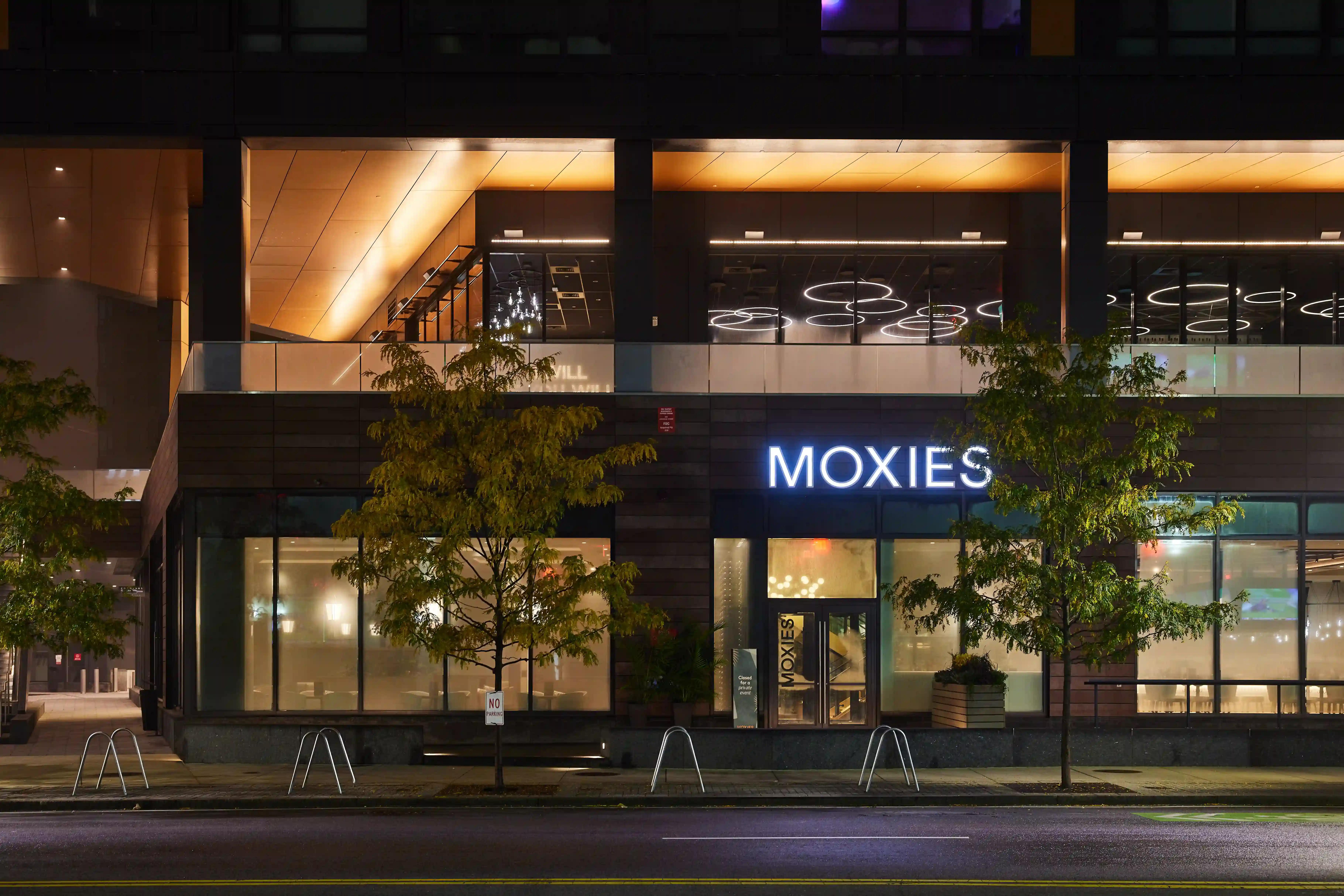 "MOXIES SEAPORT 04"