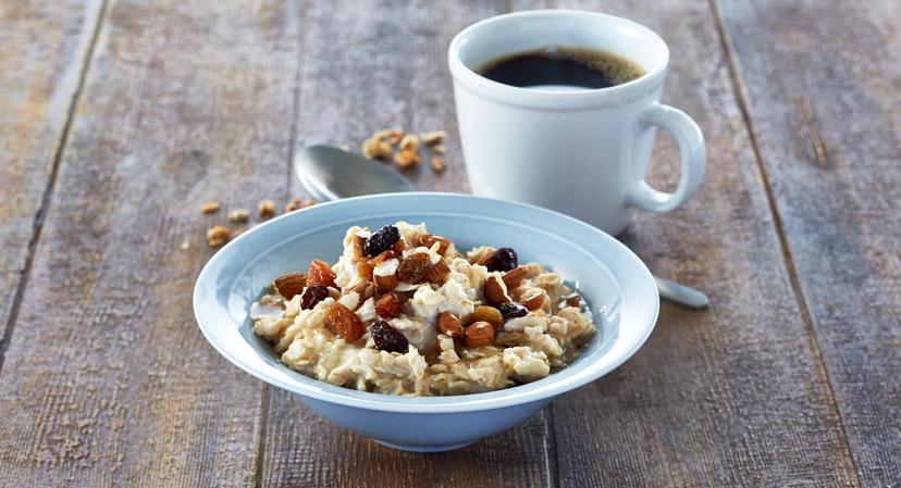 Bygggrøt og en kopp kaffe