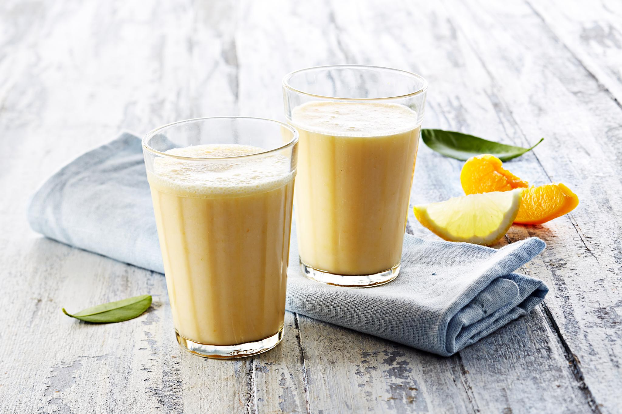 Ferskenmilkshake med sitron.