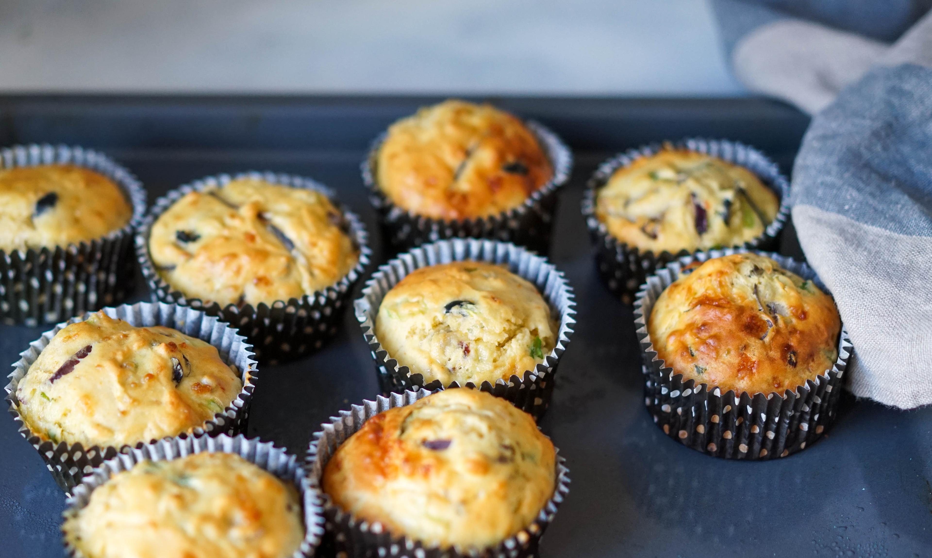 Matmuffins med grønnsaker og yoghurt