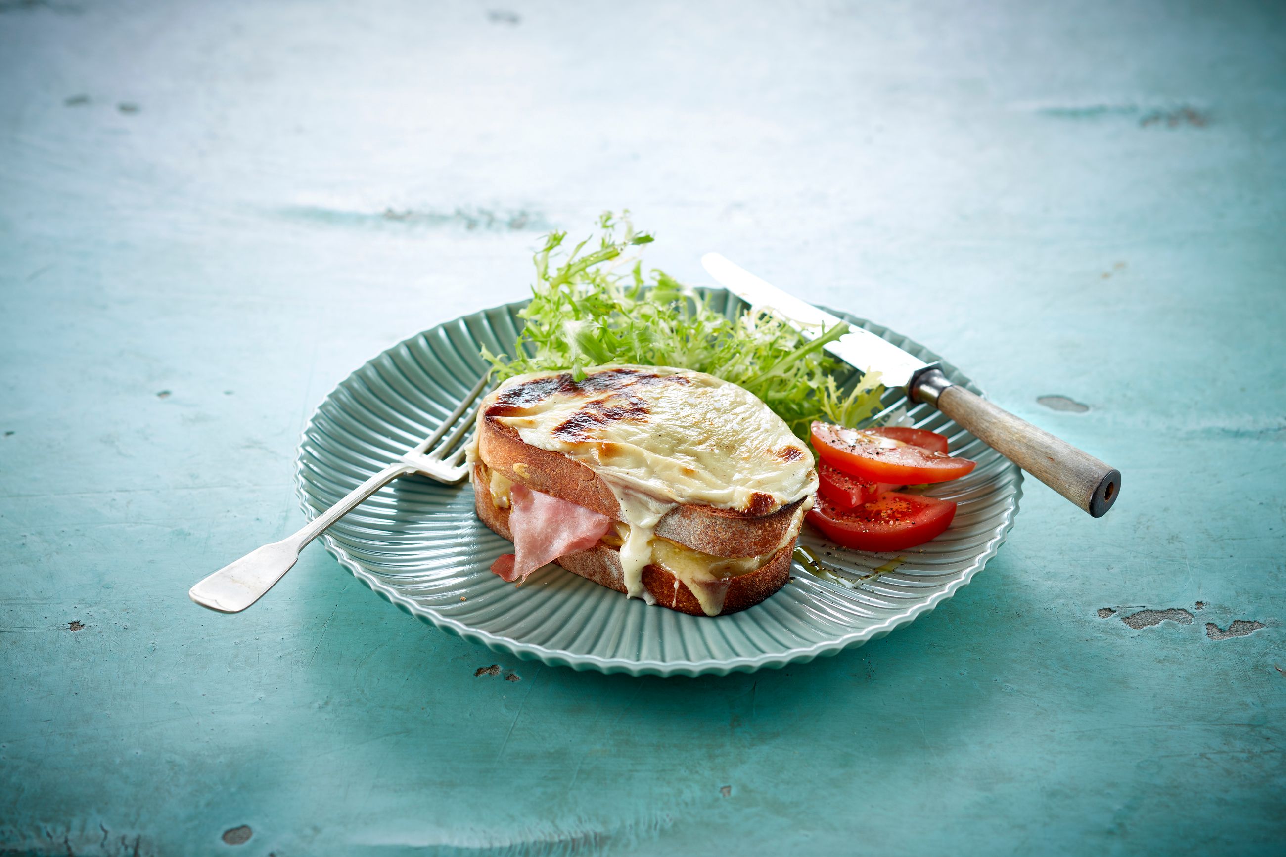 tallerken med croque monsieur