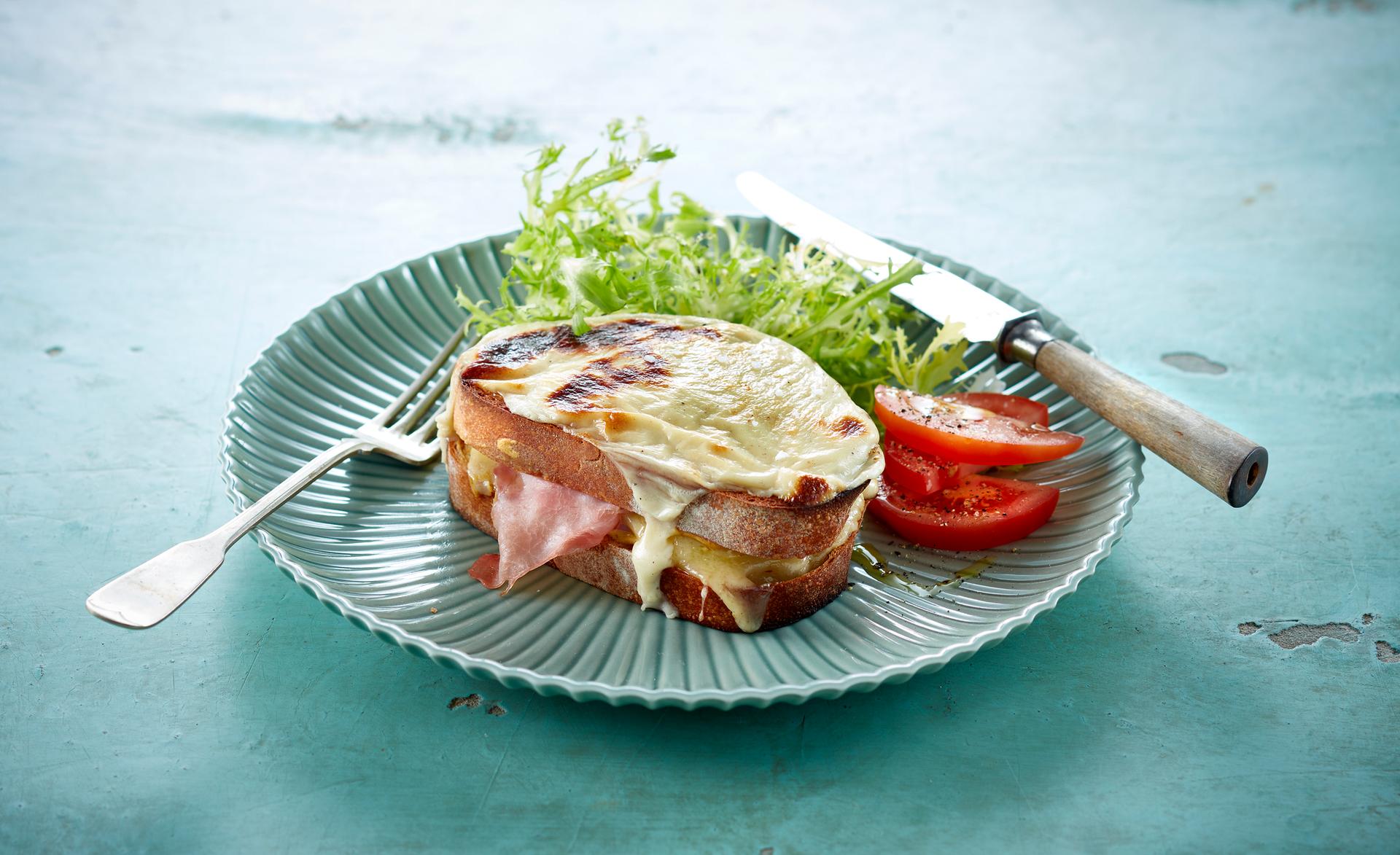 tallerken med croque monsieur